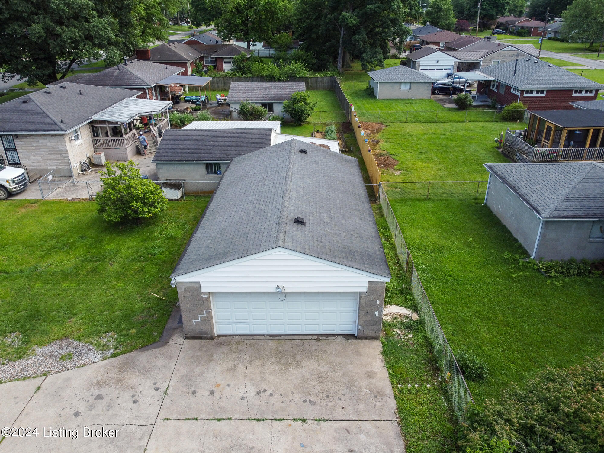 3412 Park Row Dr
