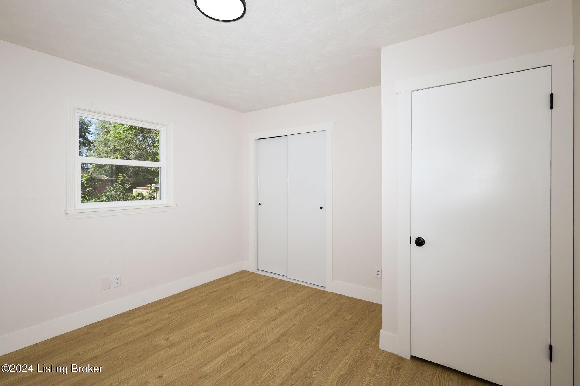 6110 W Pages Ln