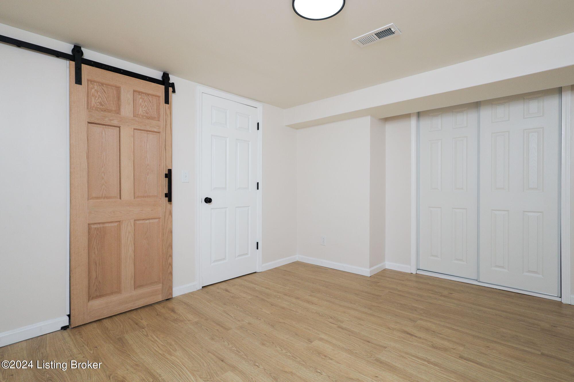 6110 W Pages Ln