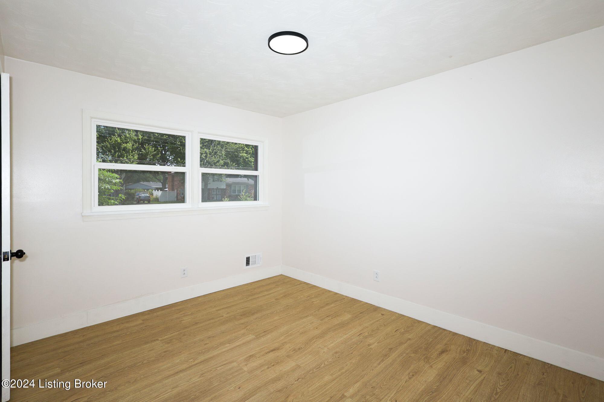 6110 W Pages Ln