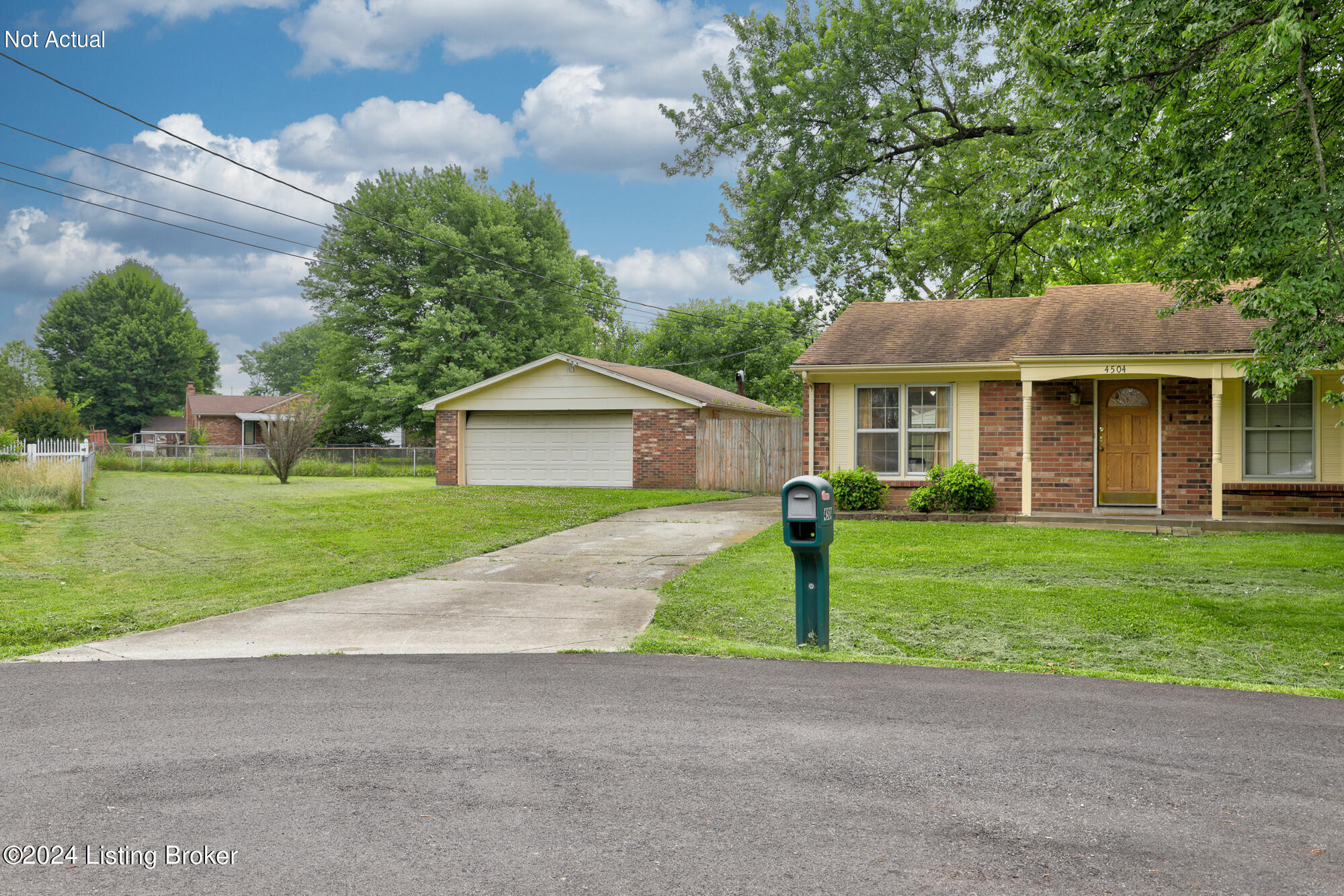 4504 Forest Ridge Ct