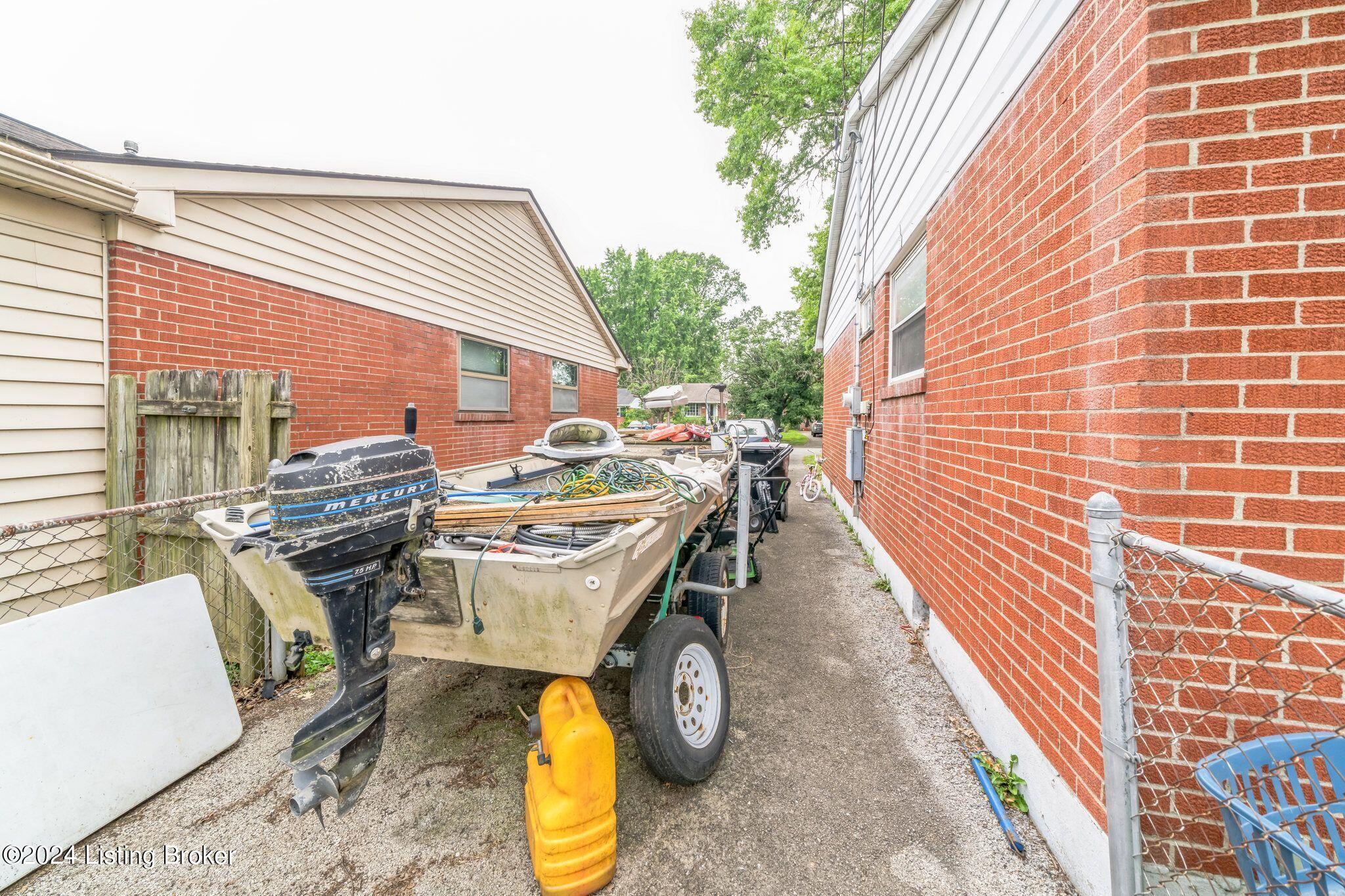 3211 Wellingmoor Ave