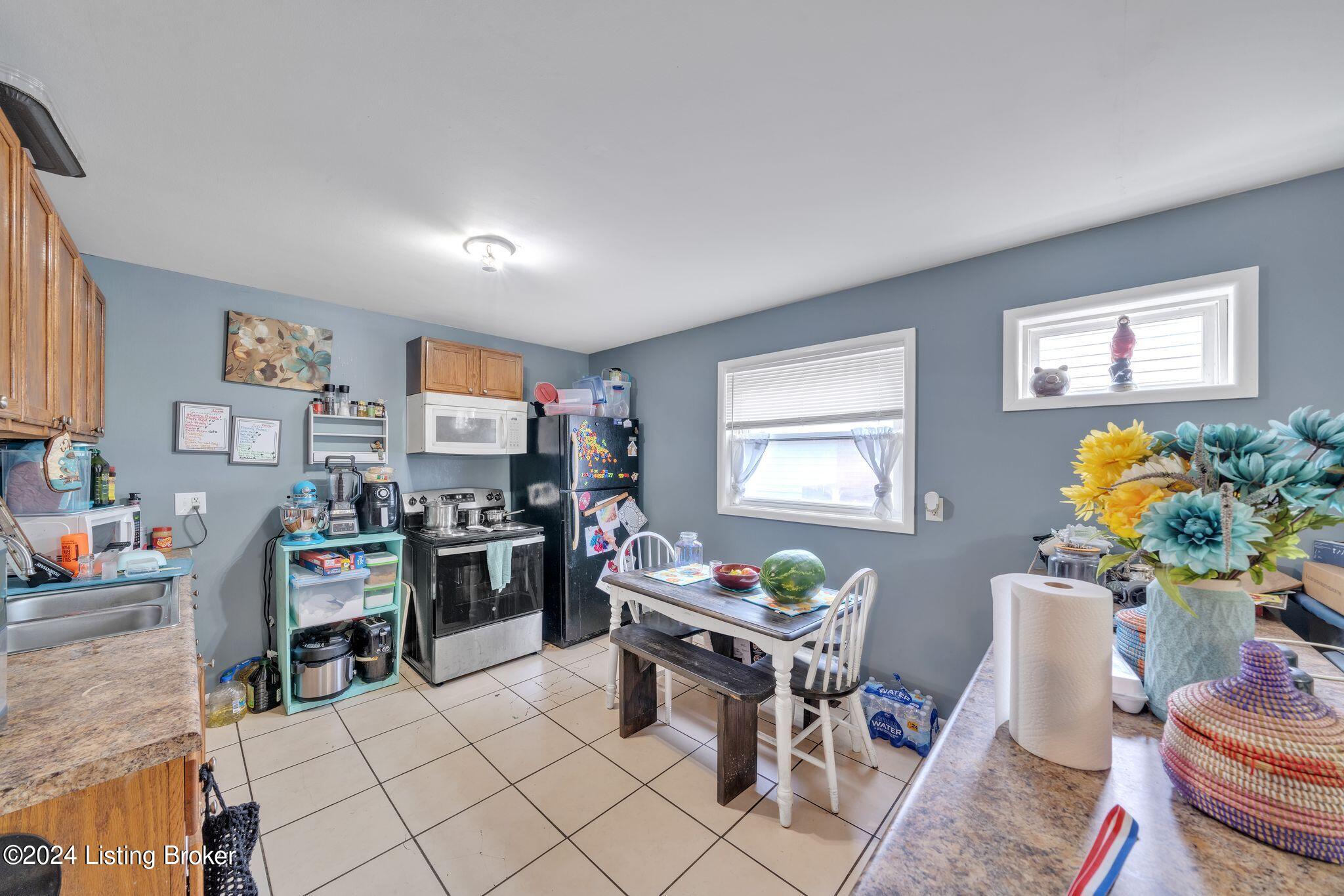 3211 Wellingmoor Ave