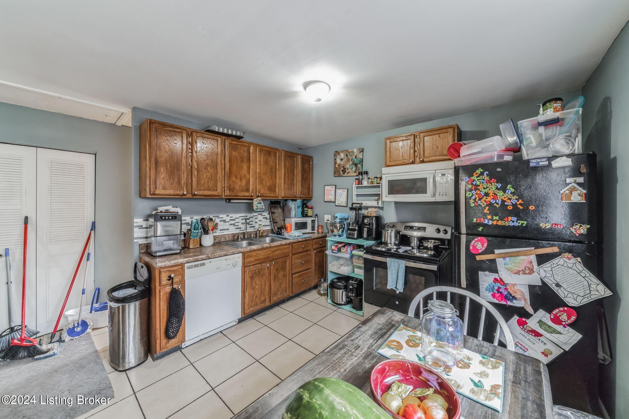 3211 Wellingmoor Ave