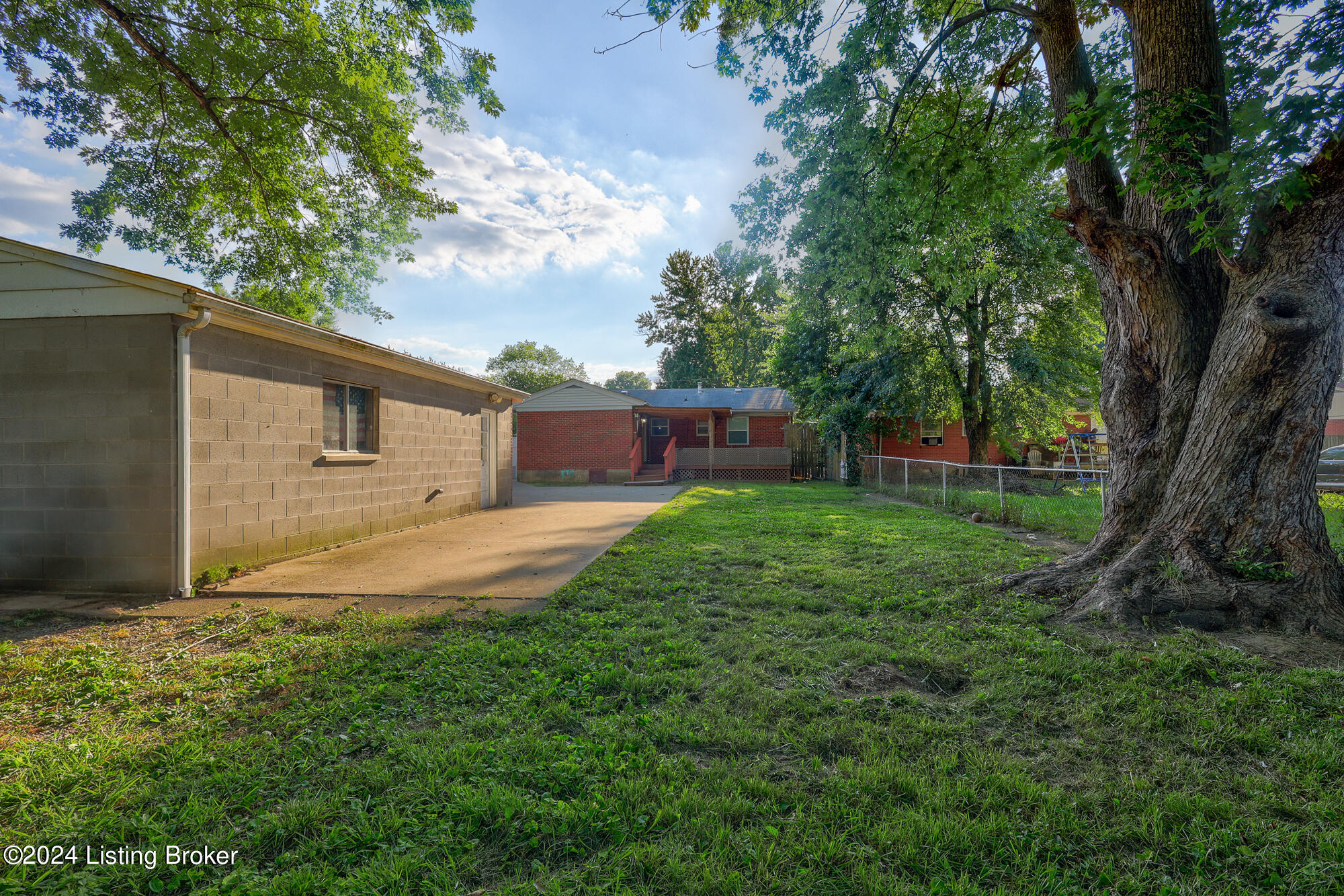 5521 Minyard Dr