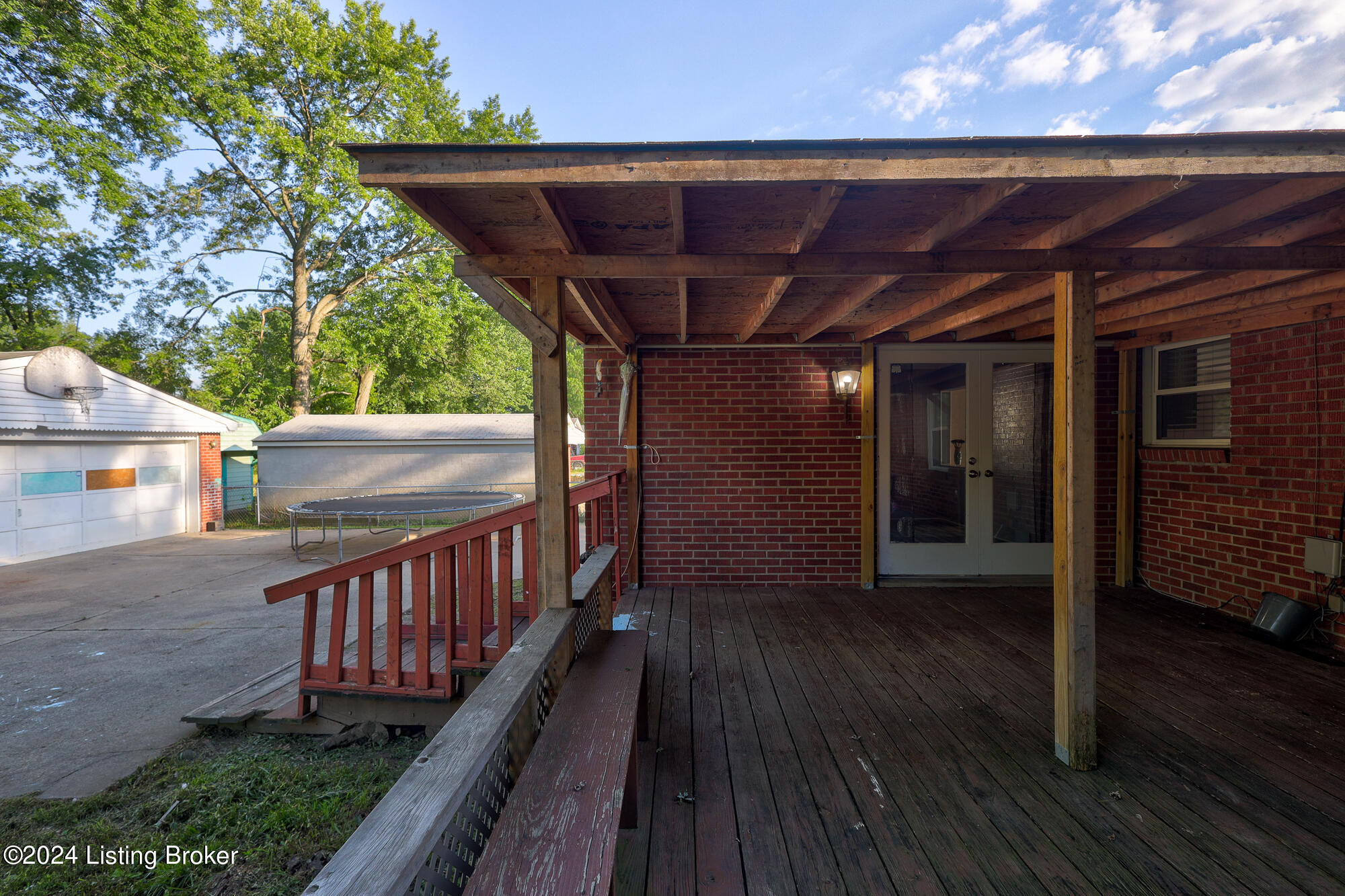 5521 Minyard Dr