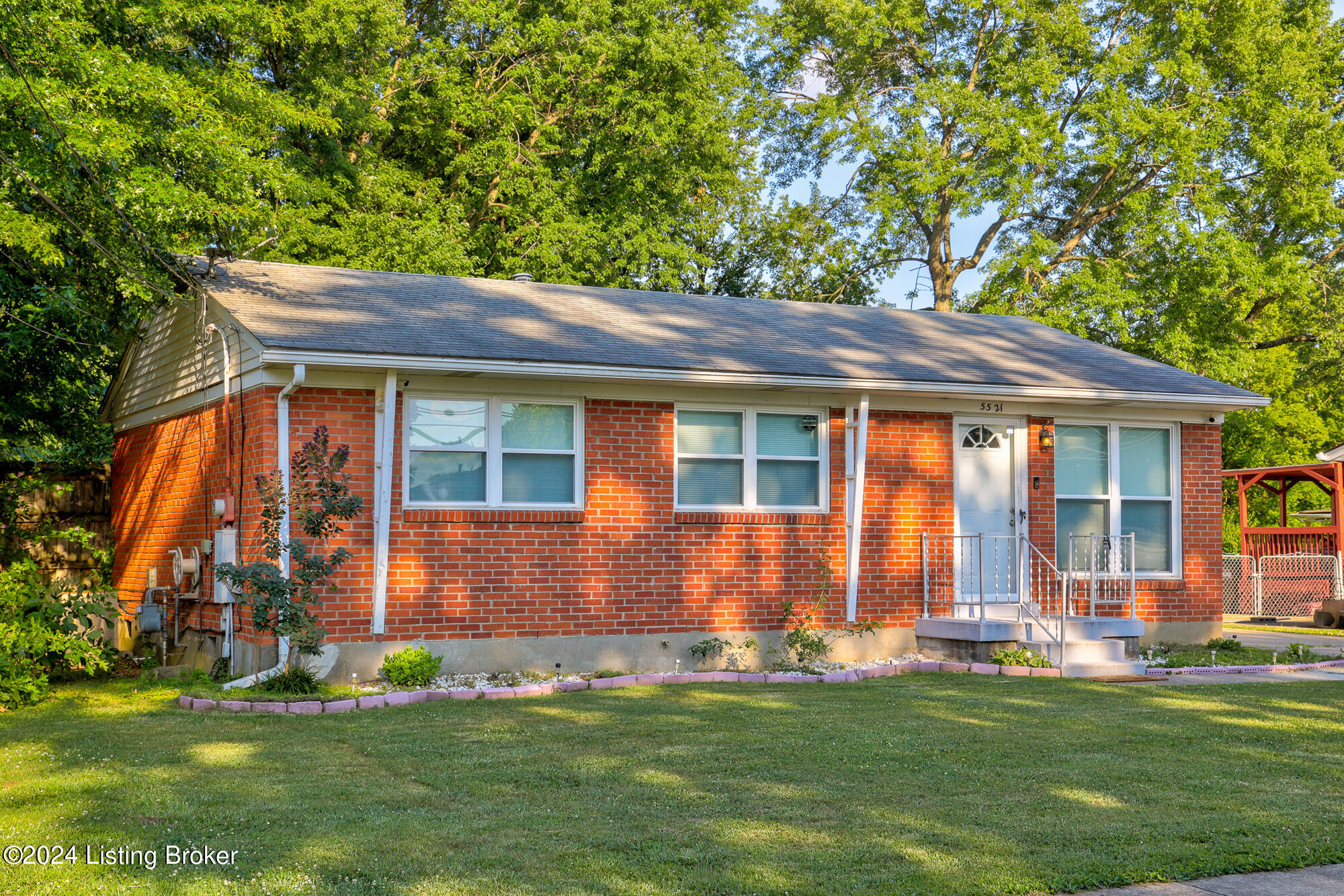 5521 Minyard Dr