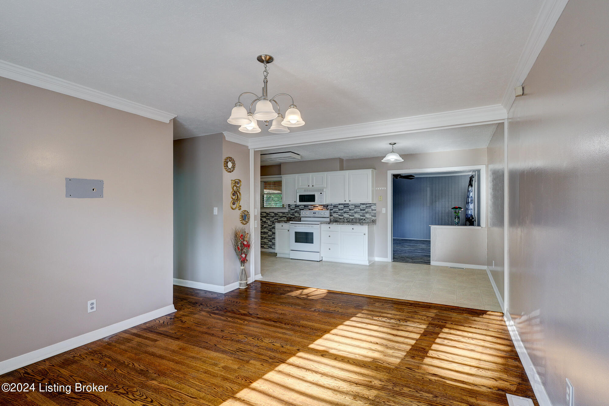 5521 Minyard Dr