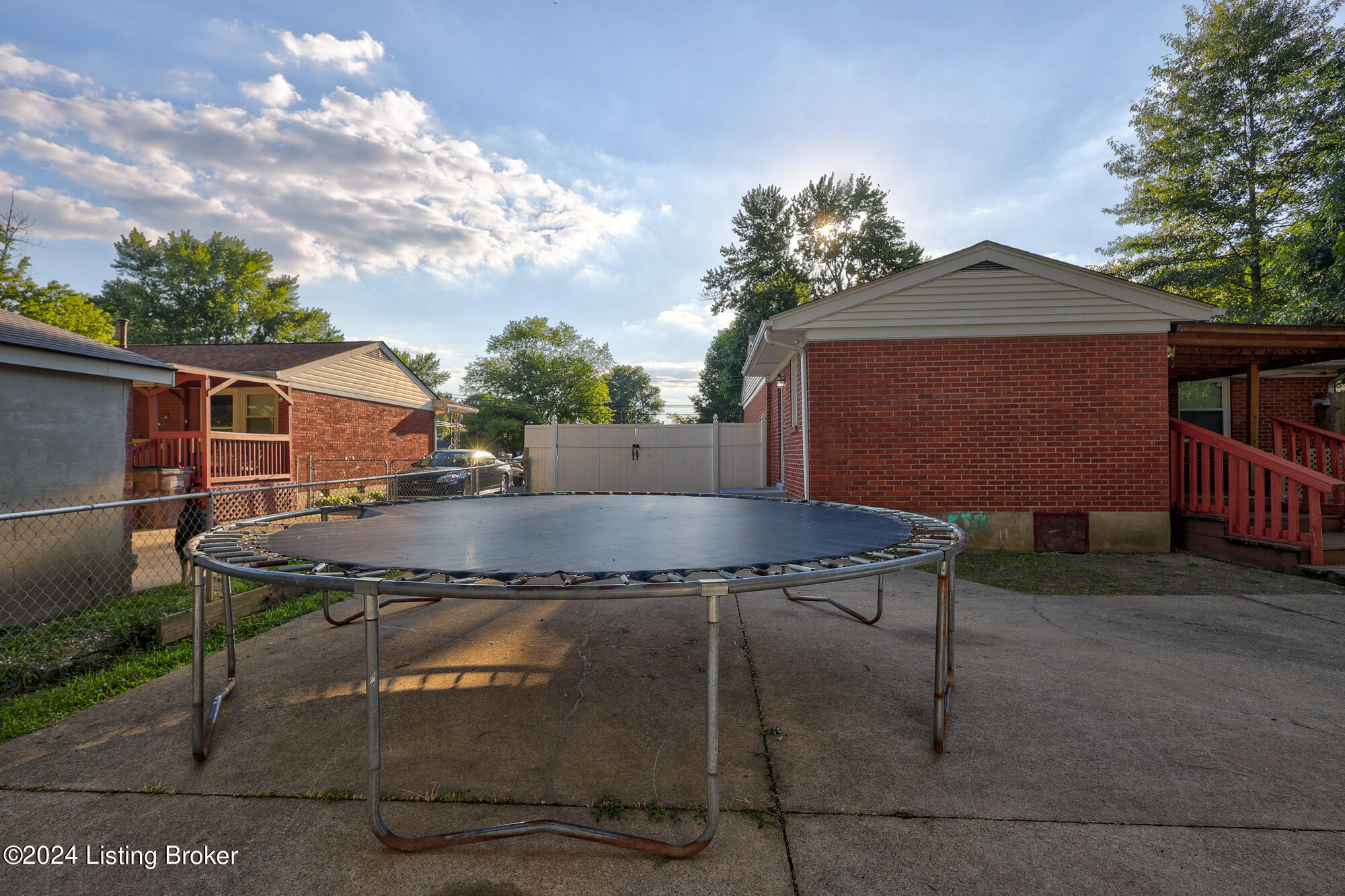 5521 Minyard Dr