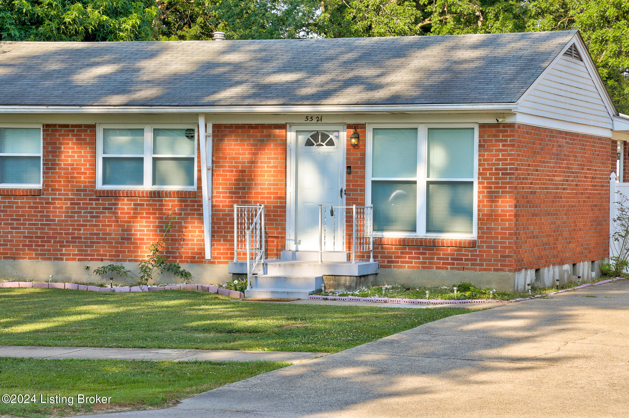 5521 Minyard Dr