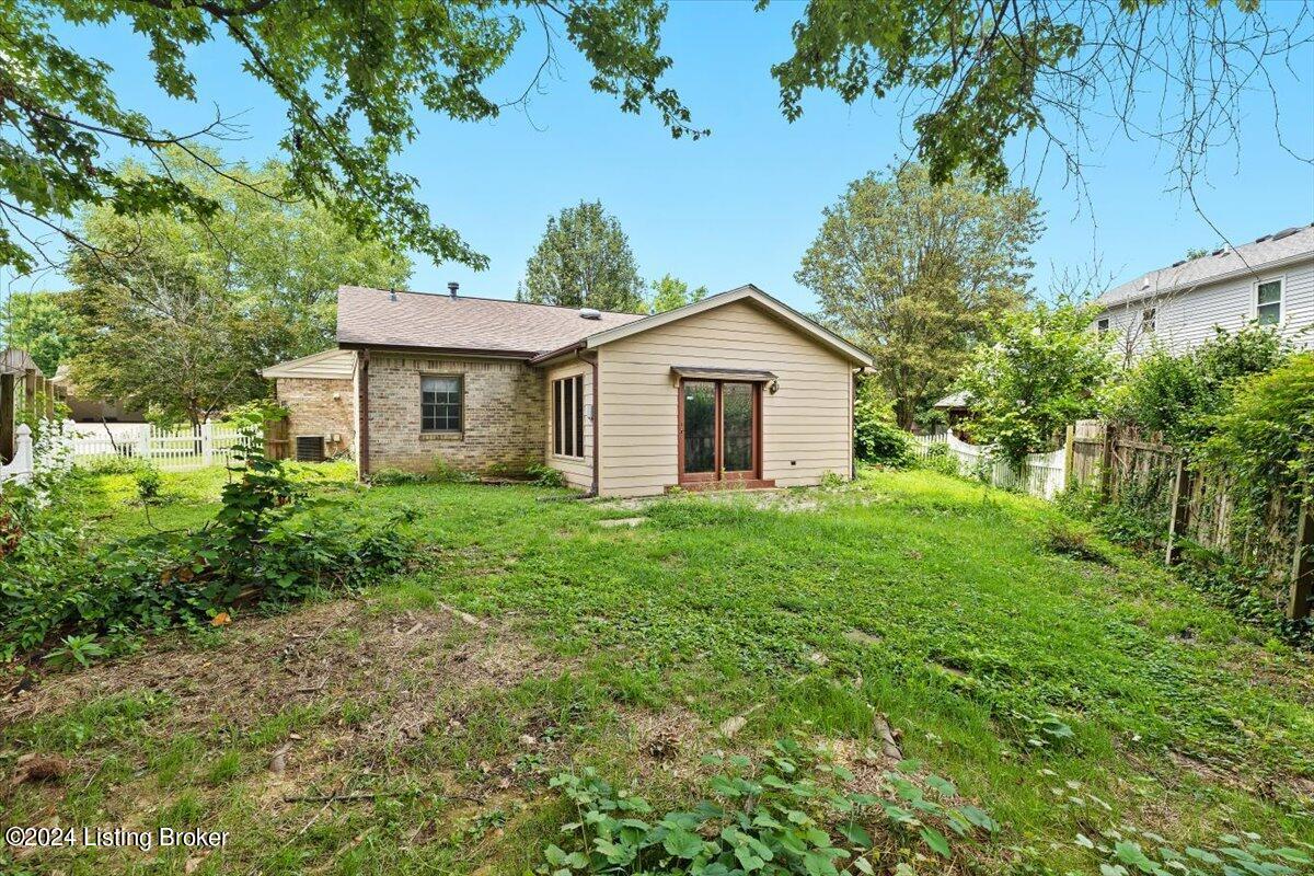 7607 Newton Ct