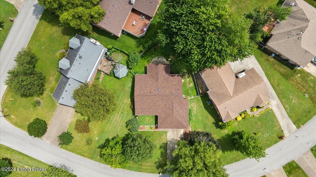 7607 Newton Ct