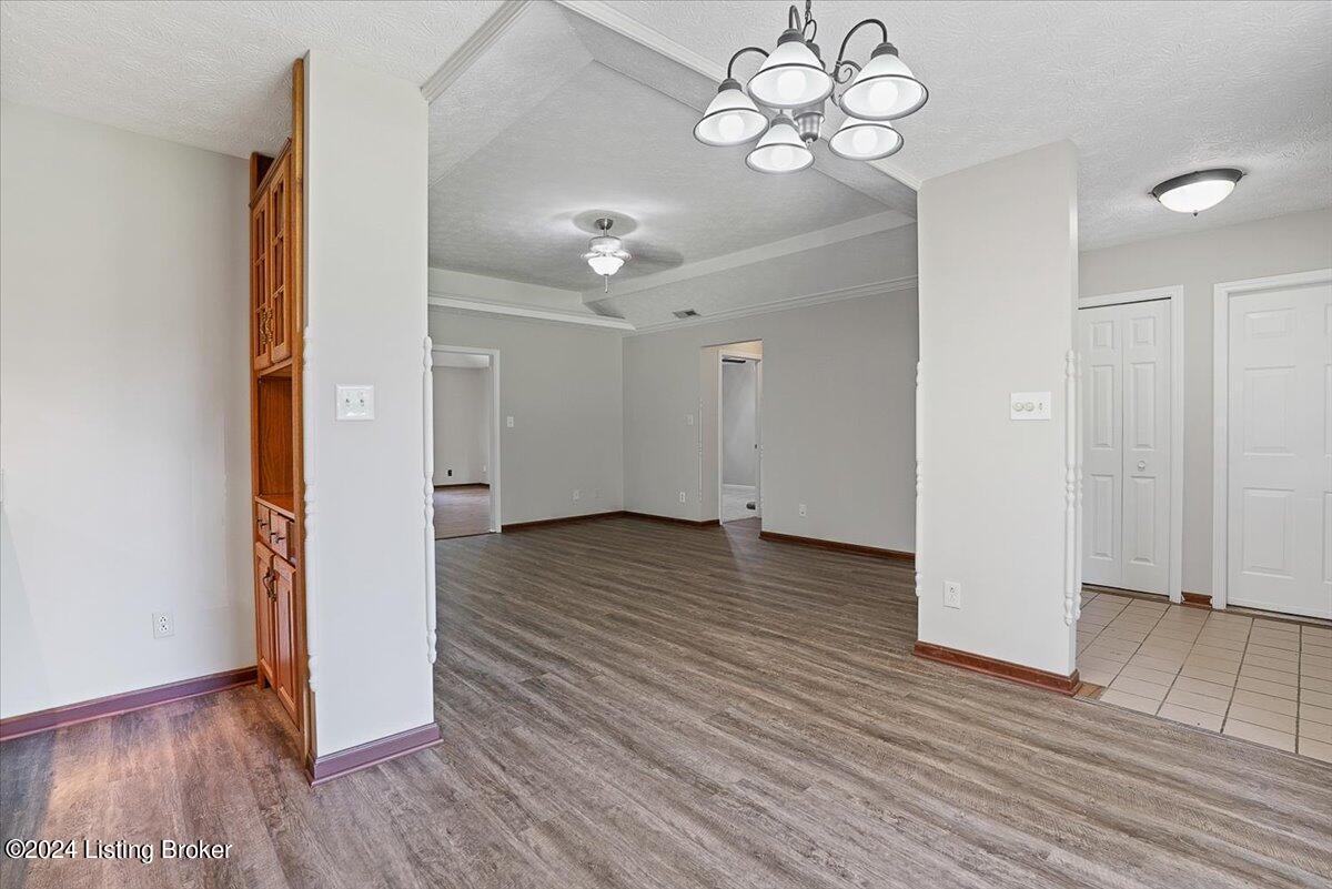 7607 Newton Ct