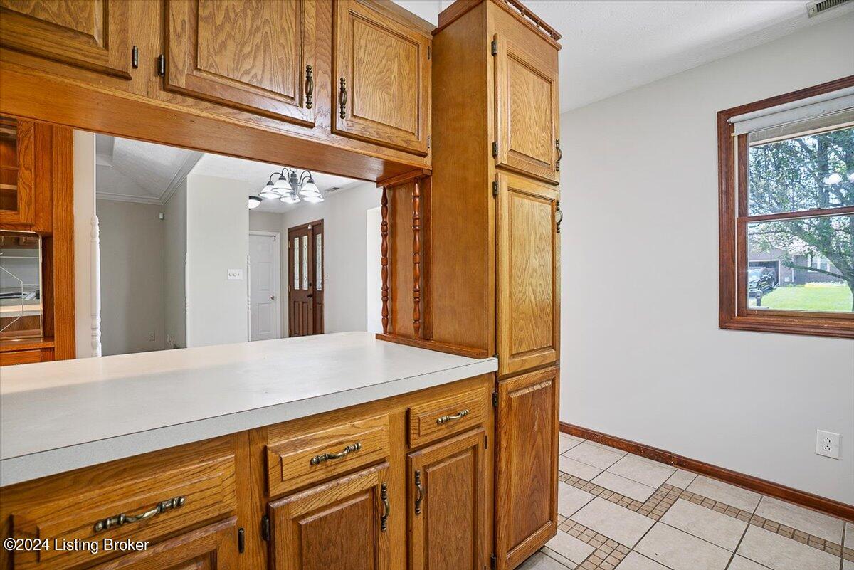 7607 Newton Ct