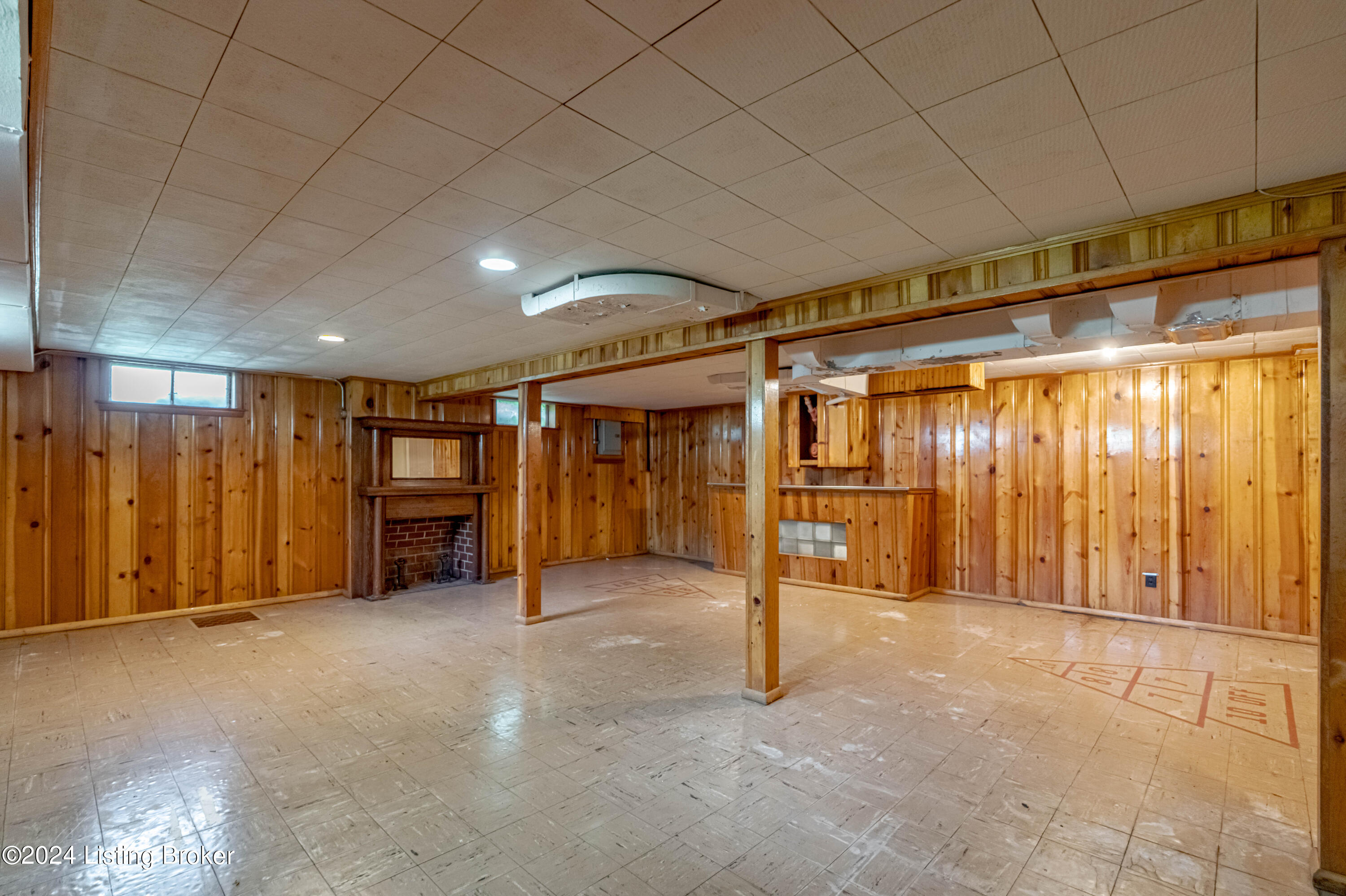 308 W Southside Ct