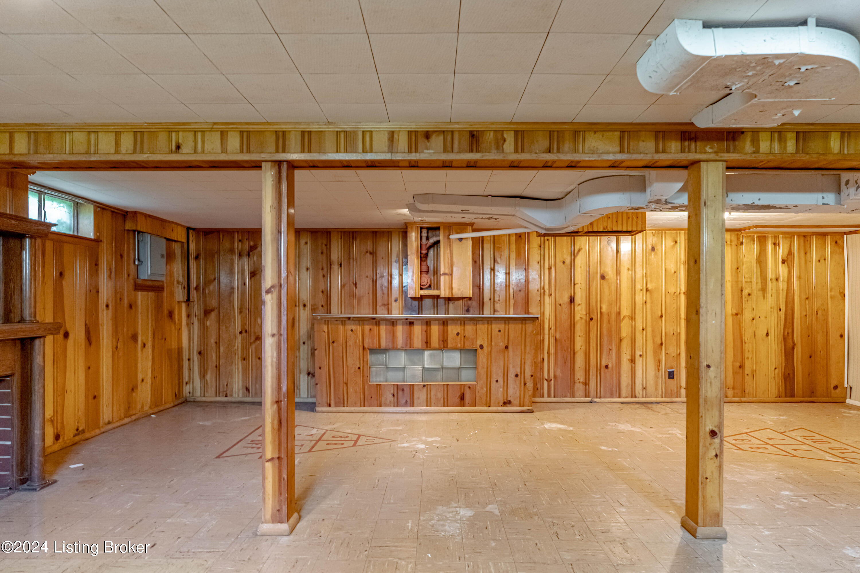 308 W Southside Ct