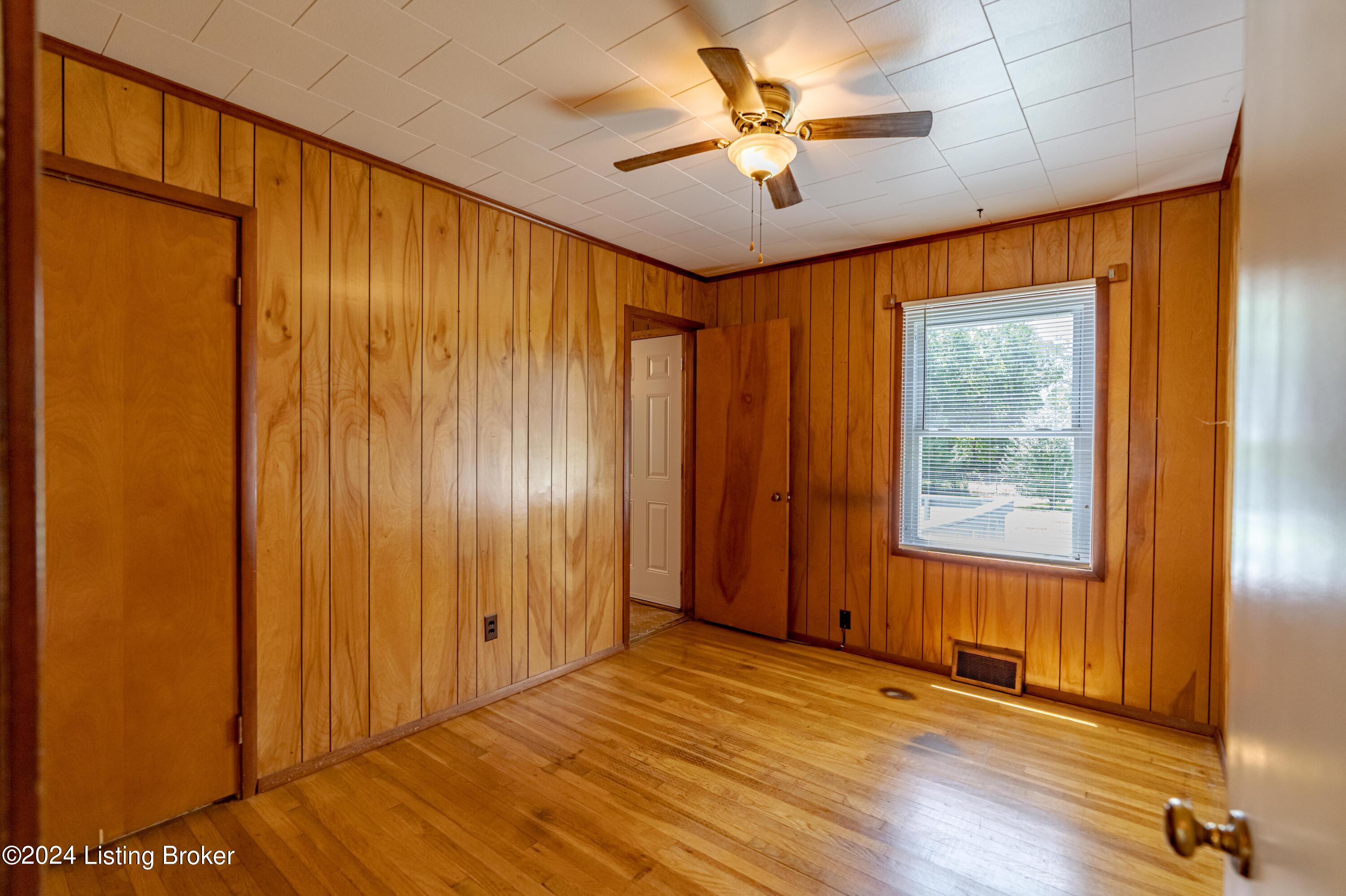 308 W Southside Ct