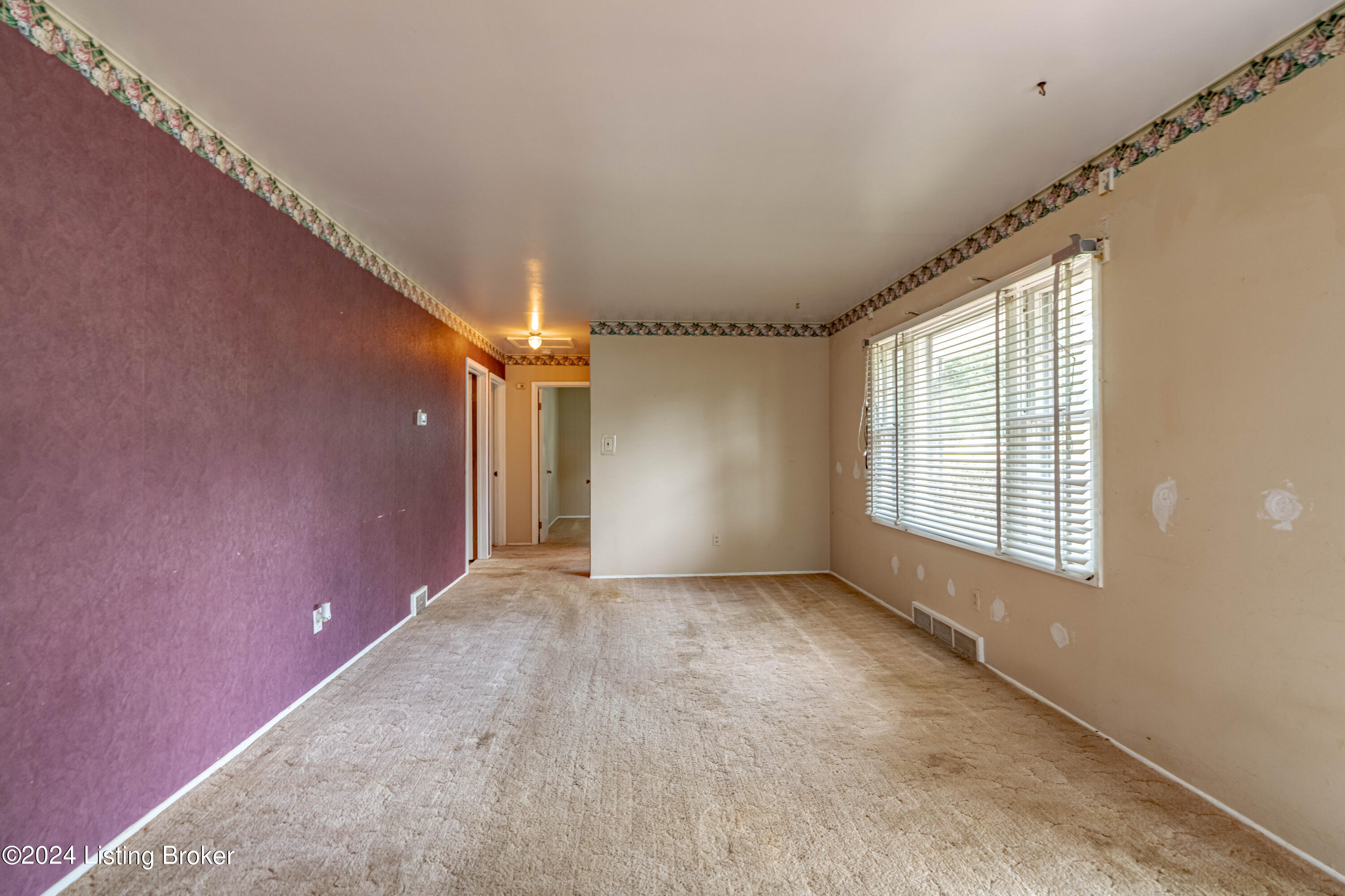 308 W Southside Ct