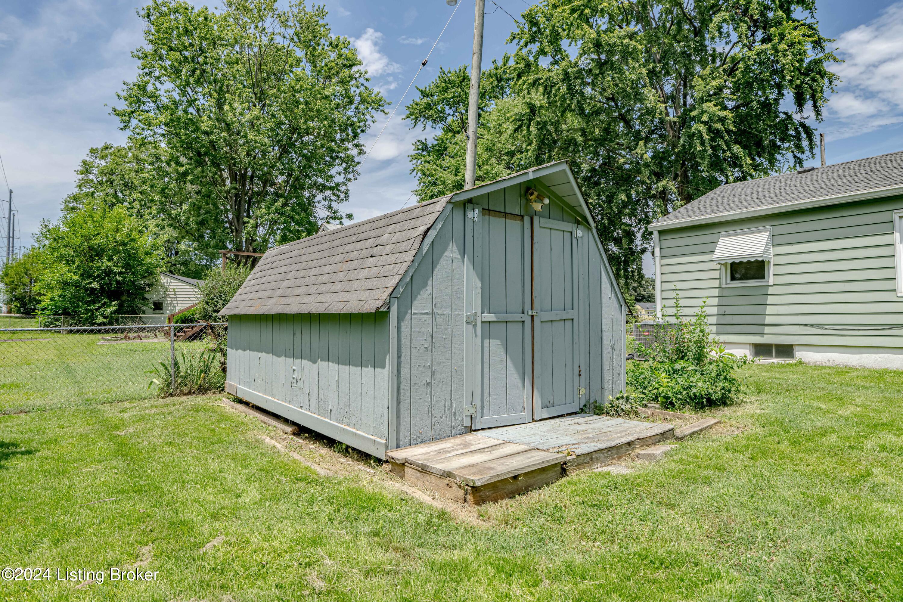 308 W Southside Ct
