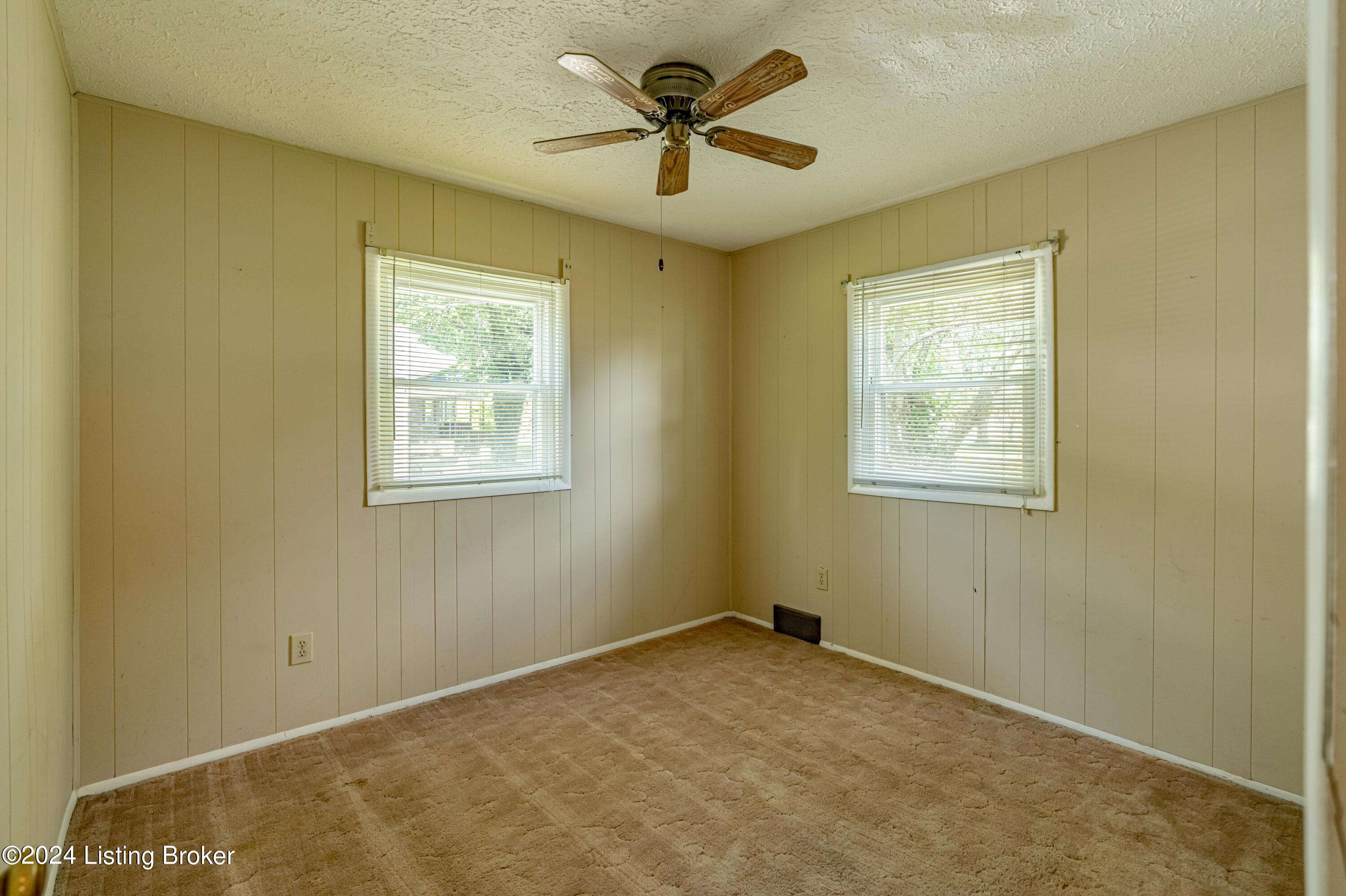 308 W Southside Ct