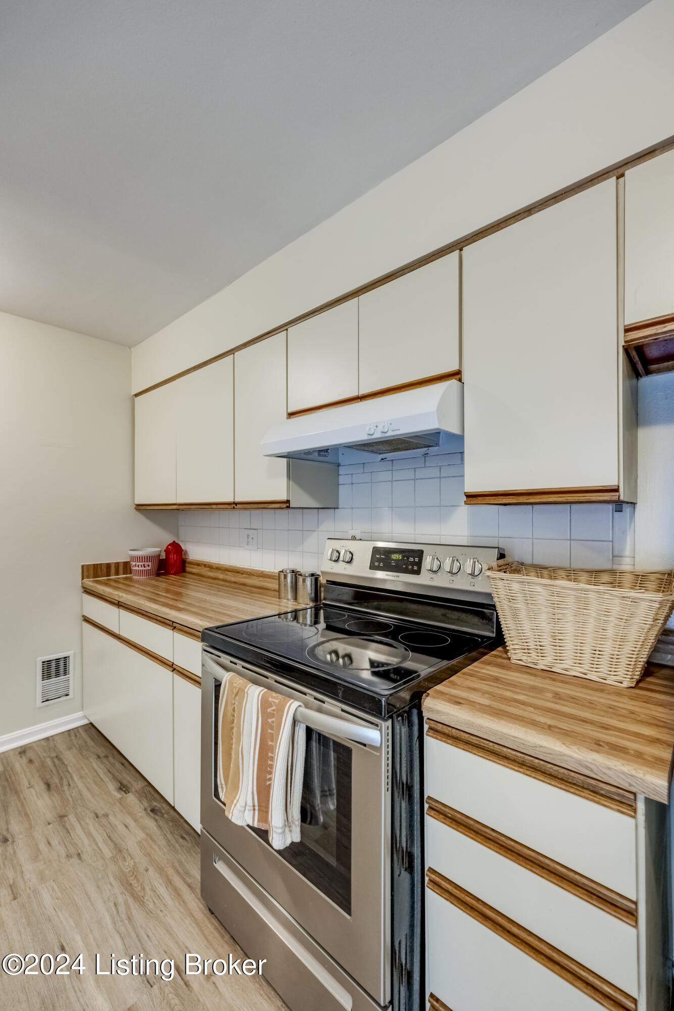 4910 Lea Ann Way
