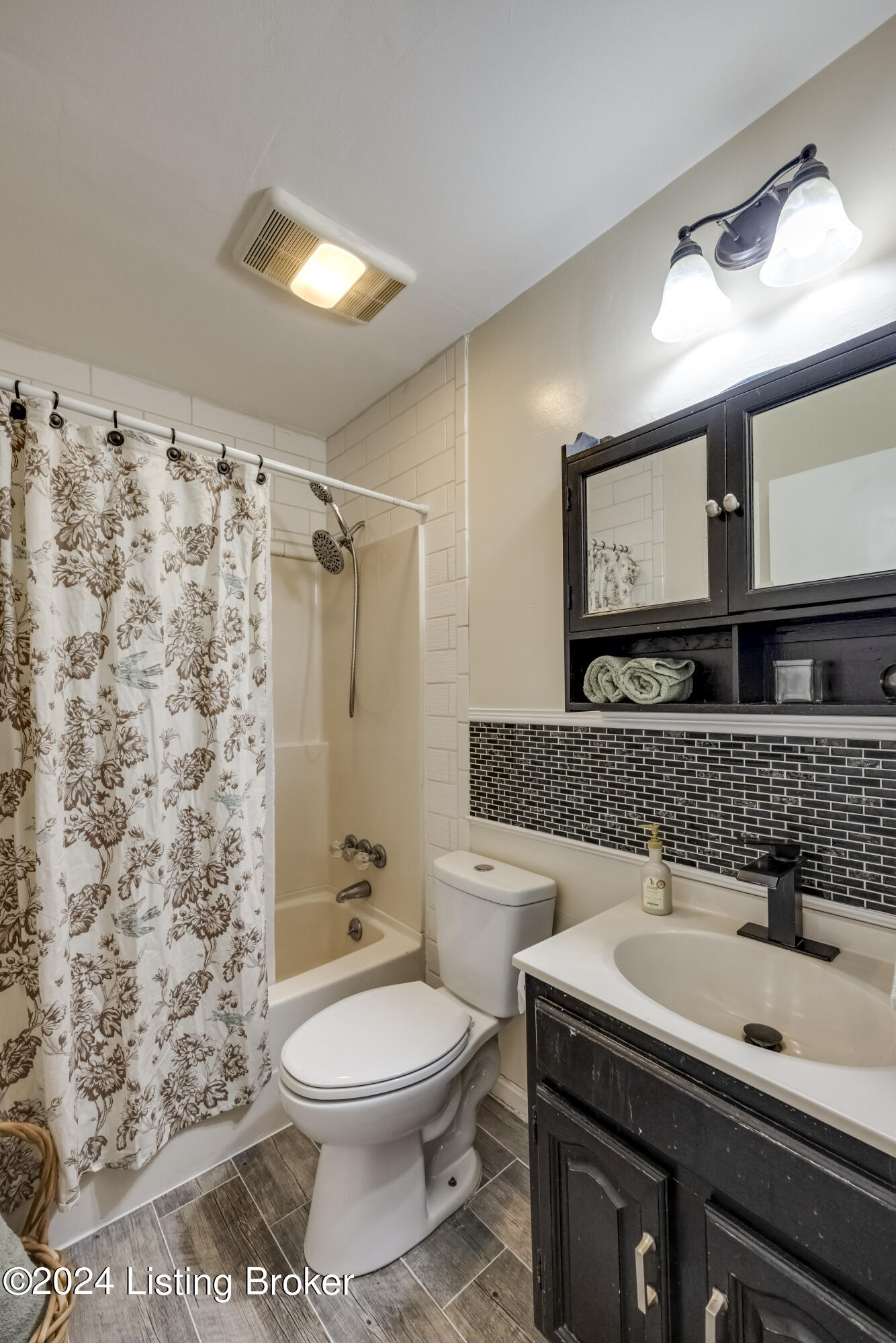 4910 Lea Ann Way