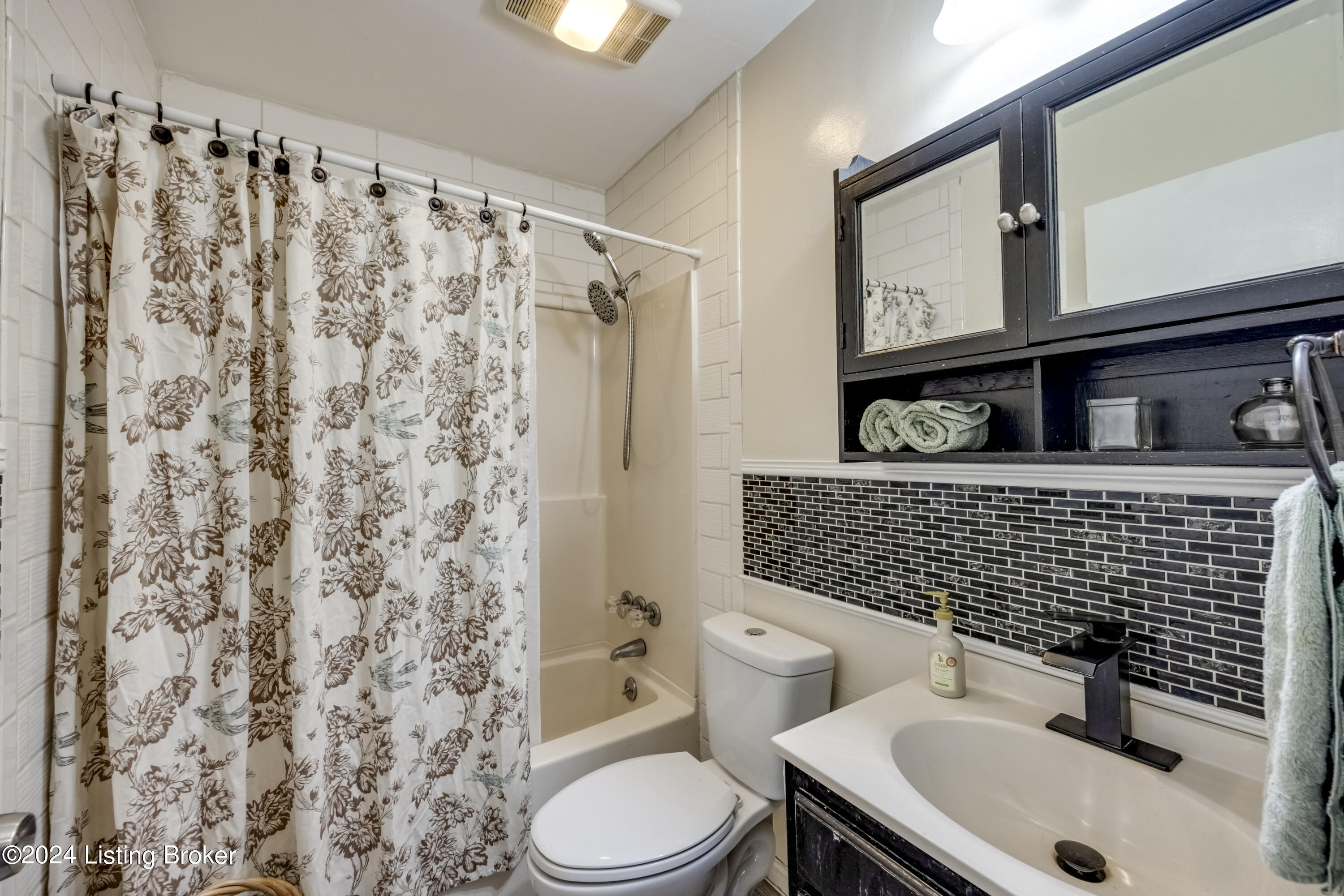 4910 Lea Ann Way