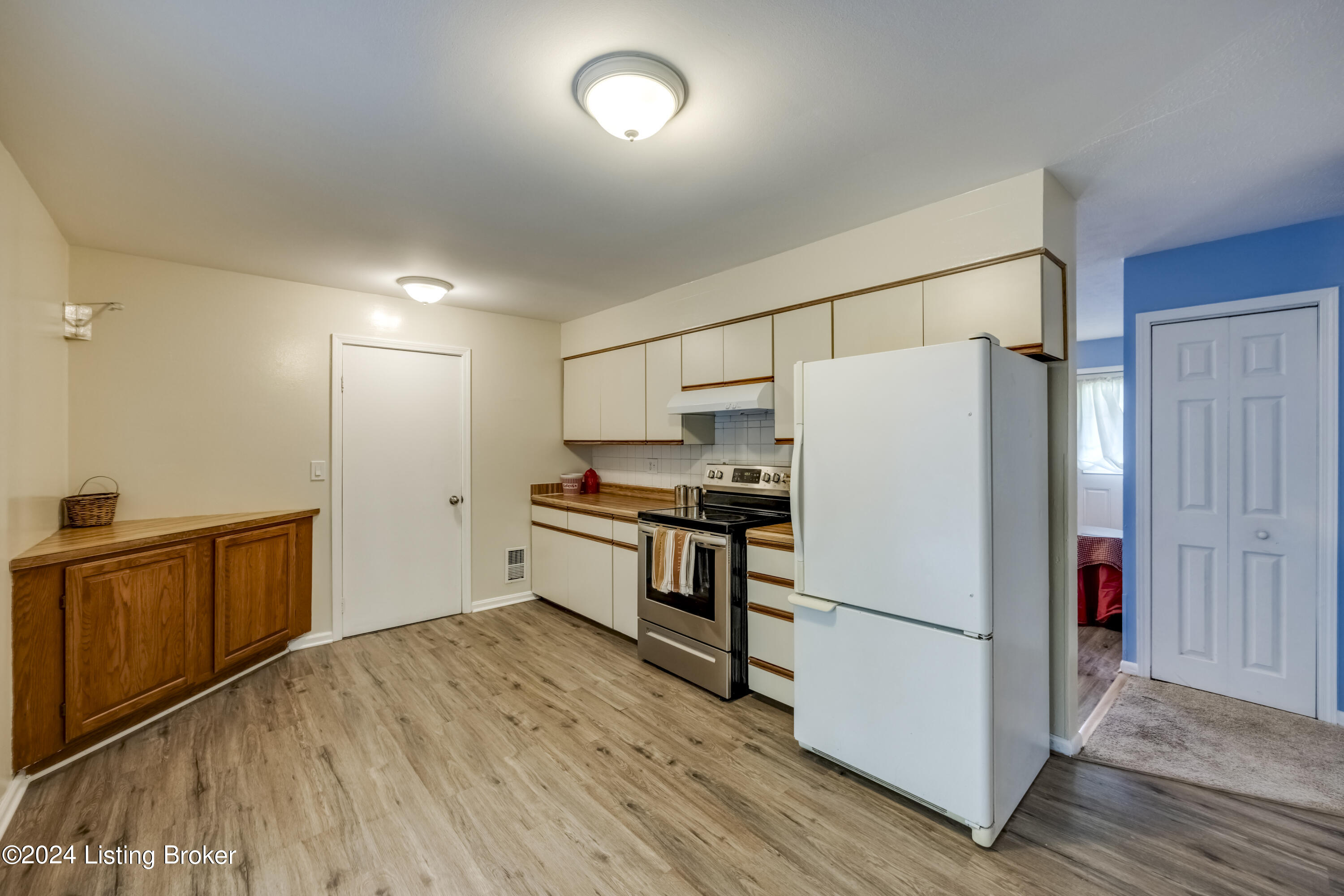 4910 Lea Ann Way