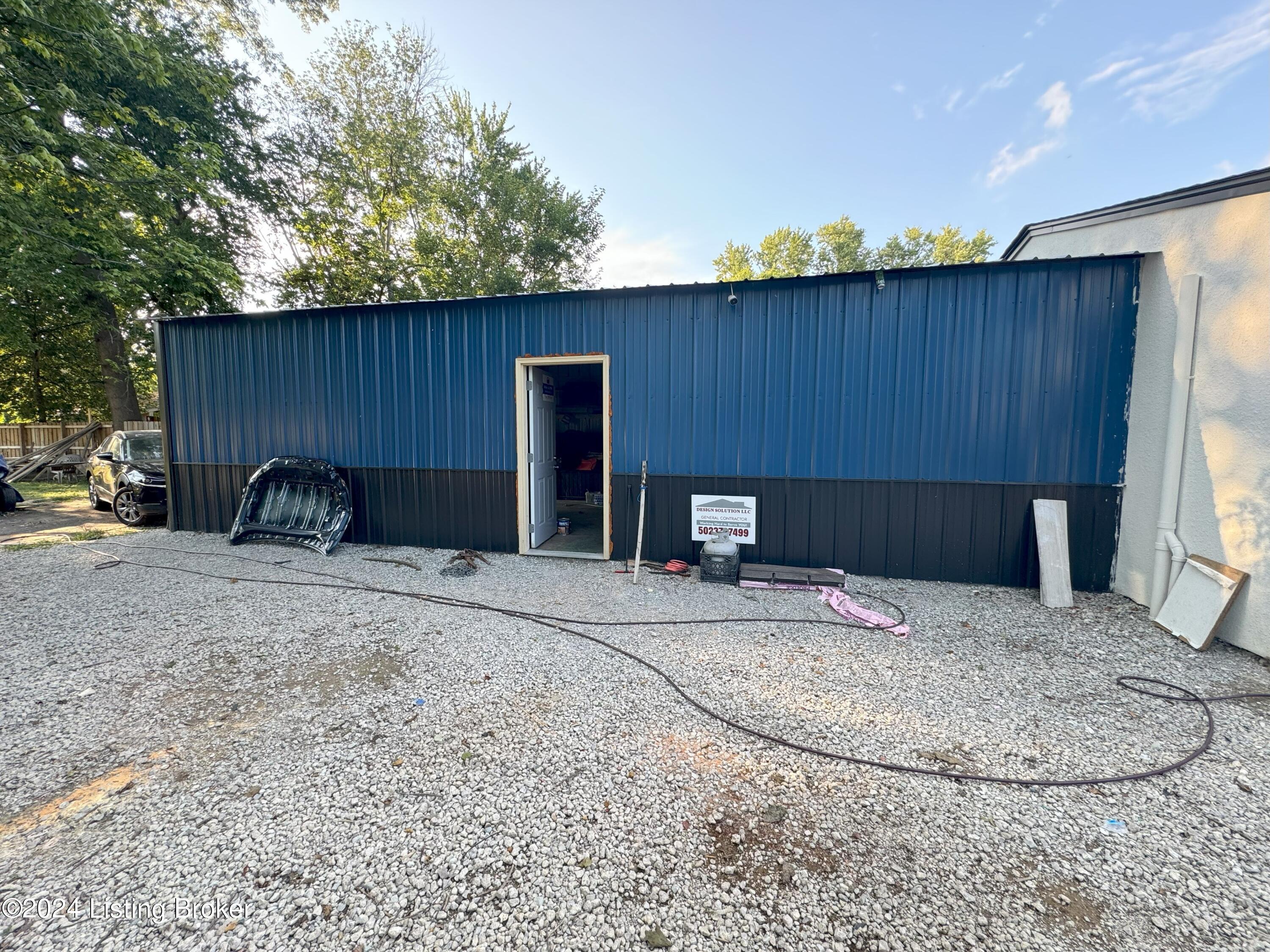 4026 Clyde Dr