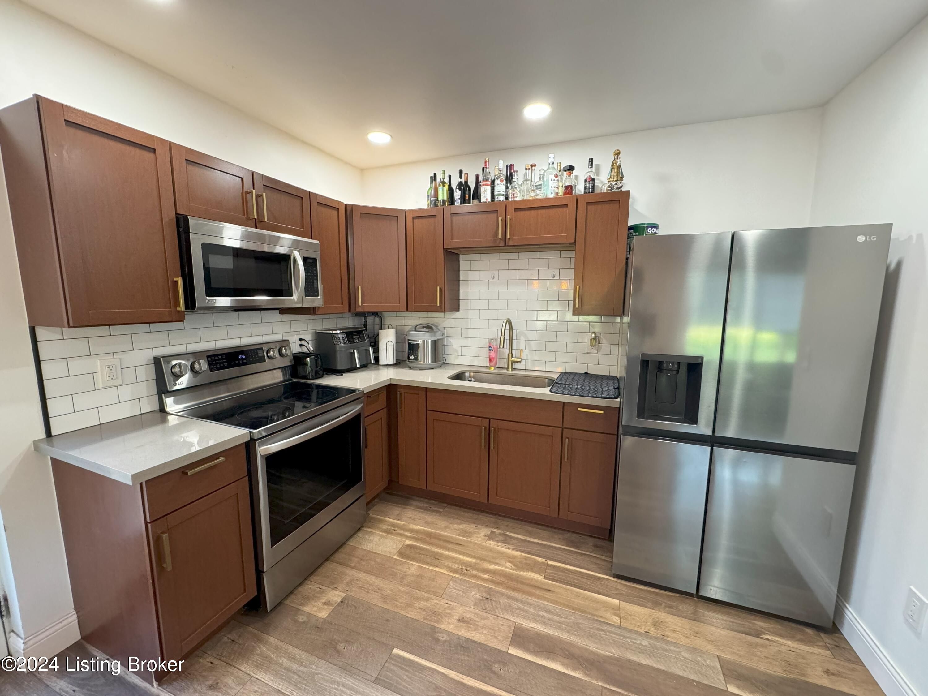 4026 Clyde Dr