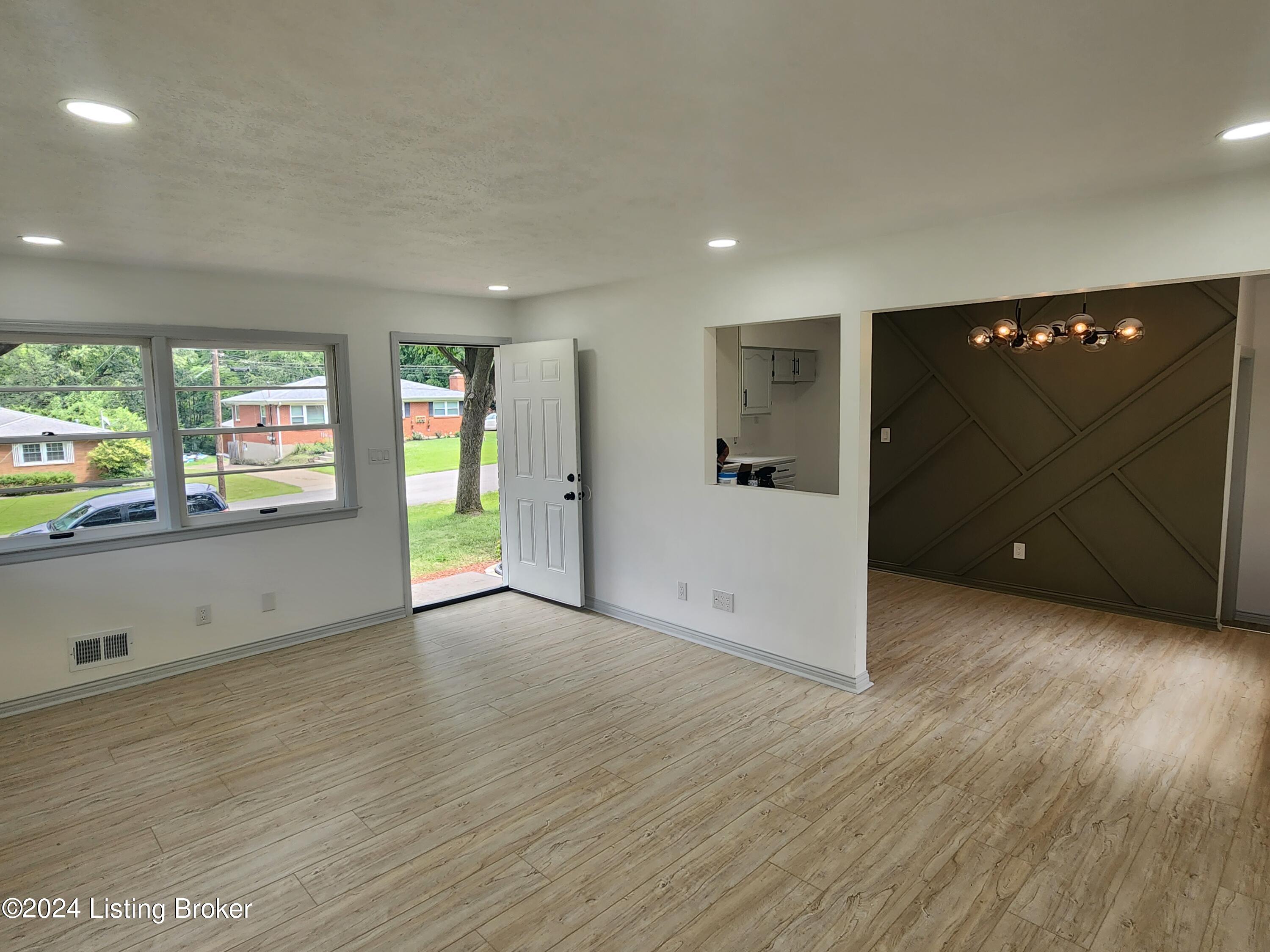 6906 Sparky Way