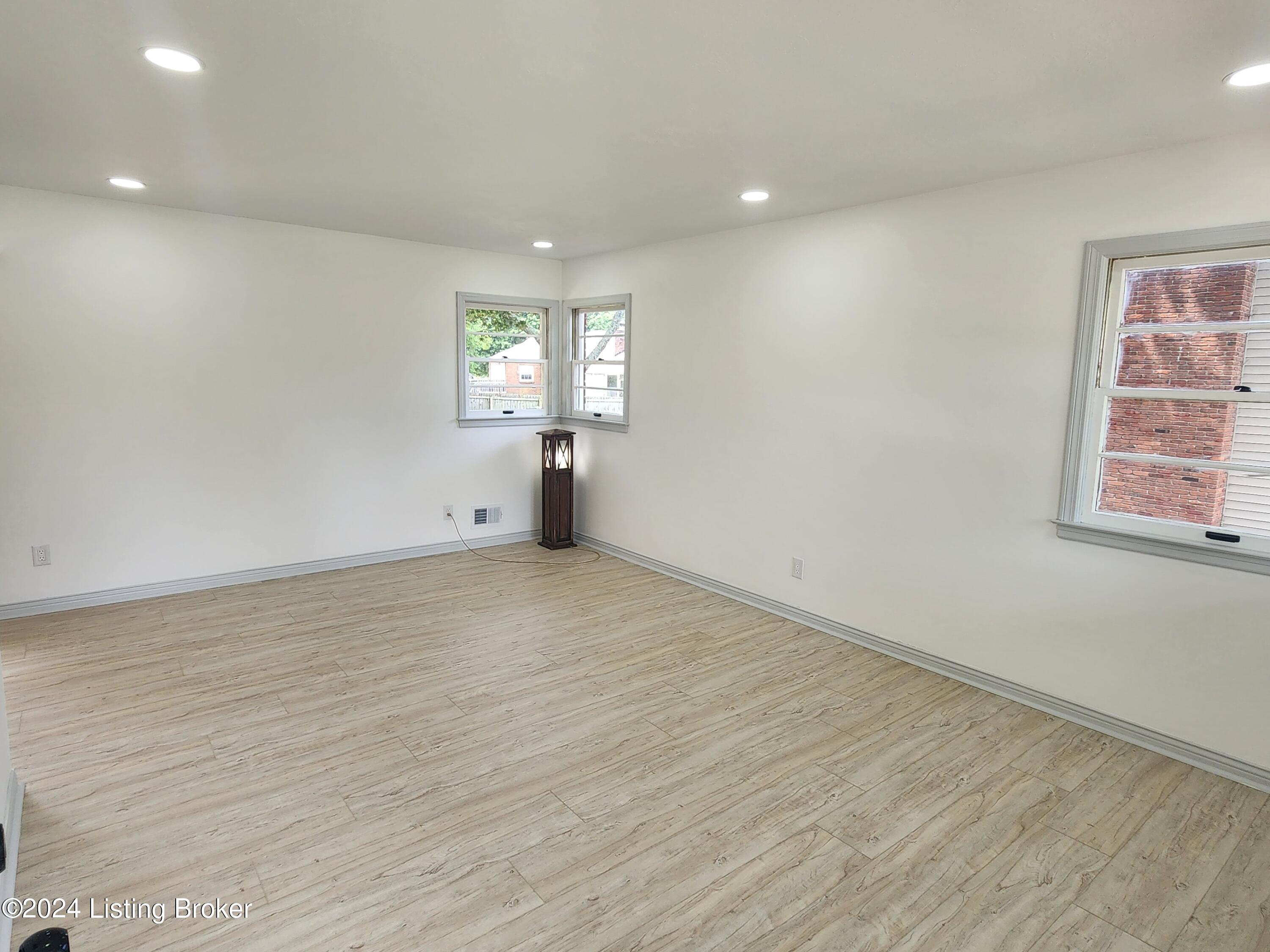 6906 Sparky Way
