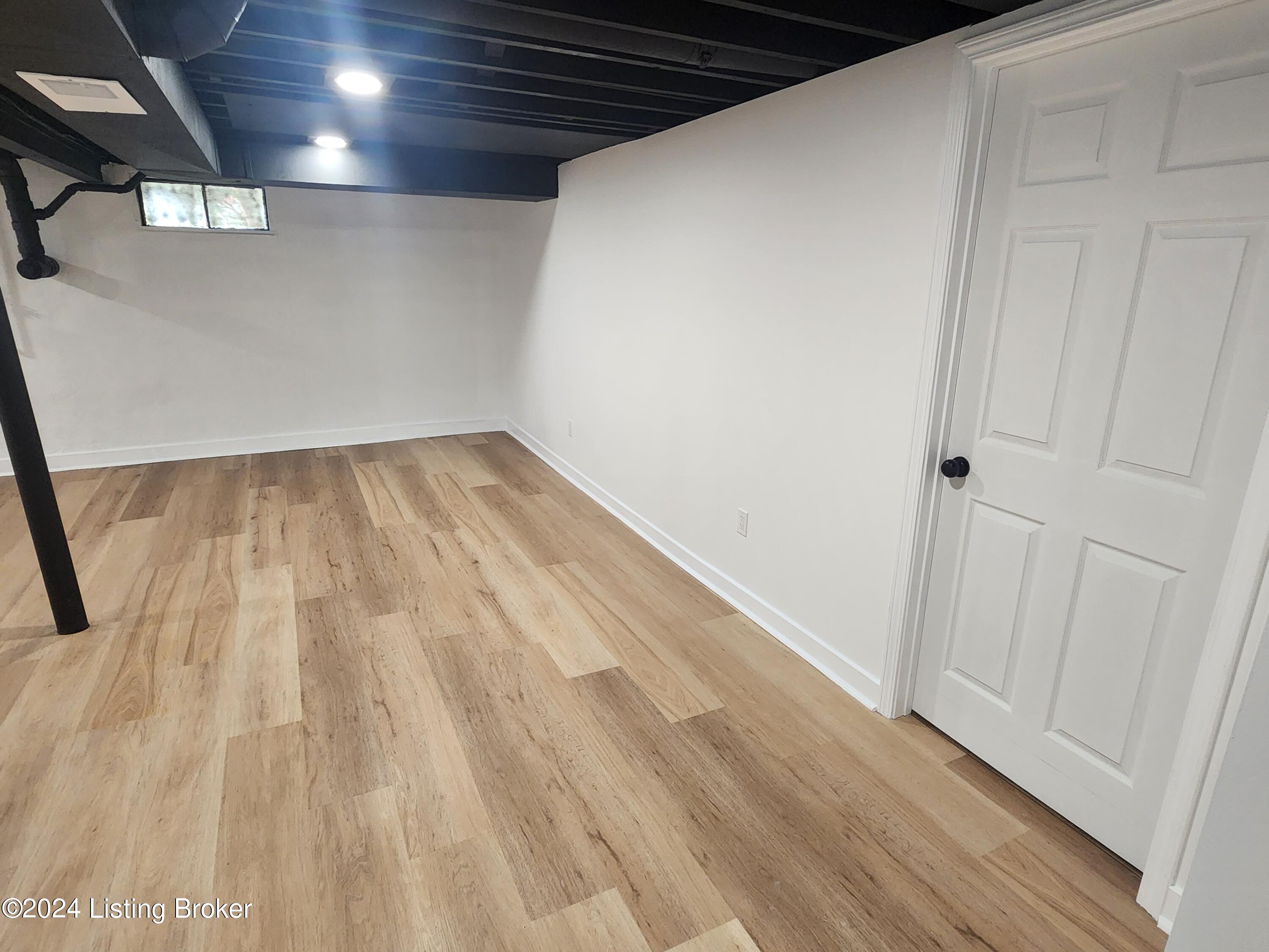 6906 Sparky Way