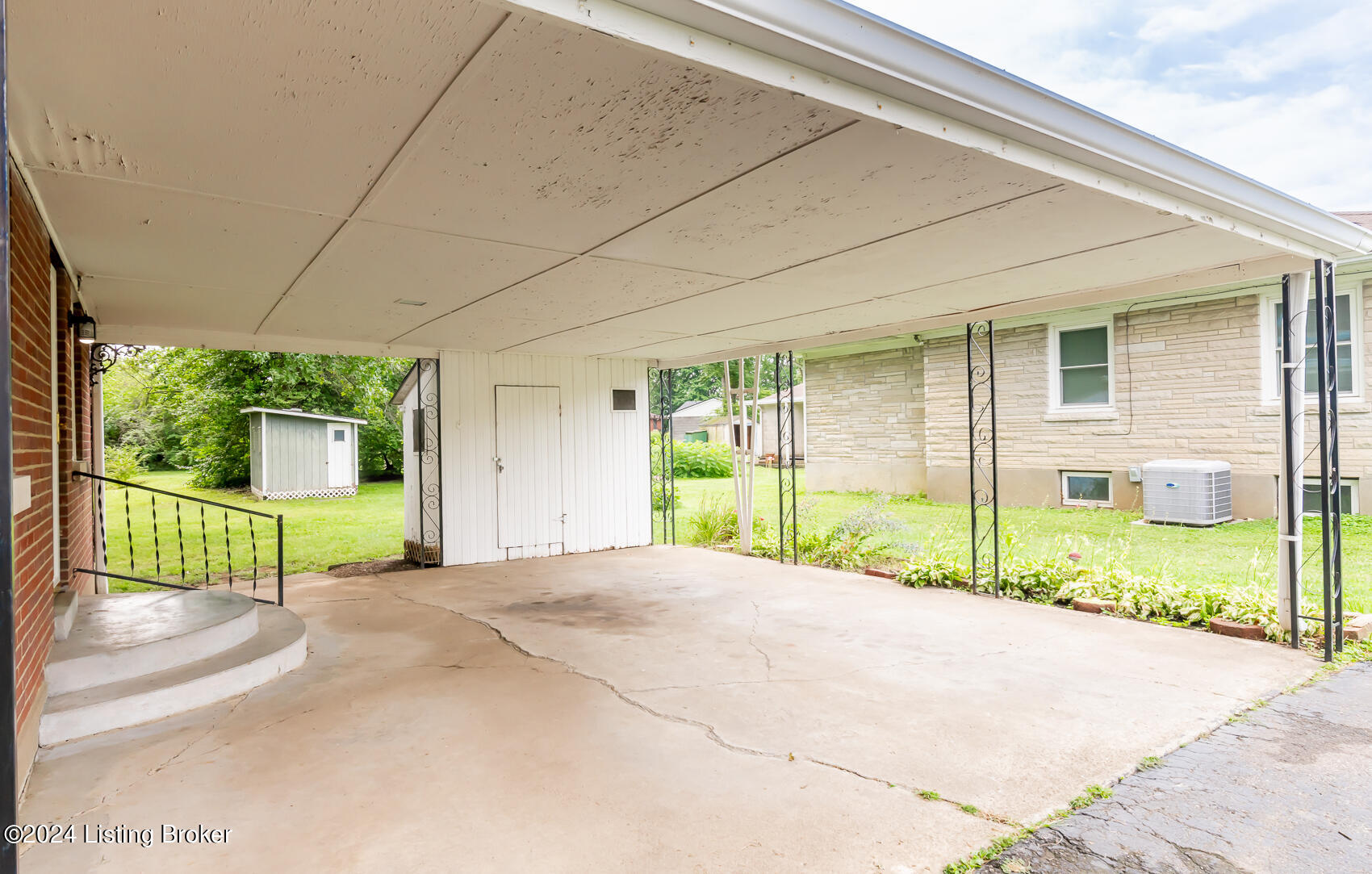 9010 Fern Creek Rd