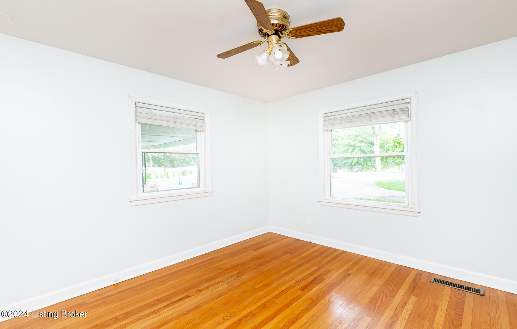 9010 Fern Creek Rd