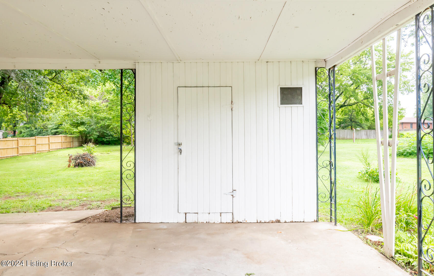 9010 Fern Creek Rd