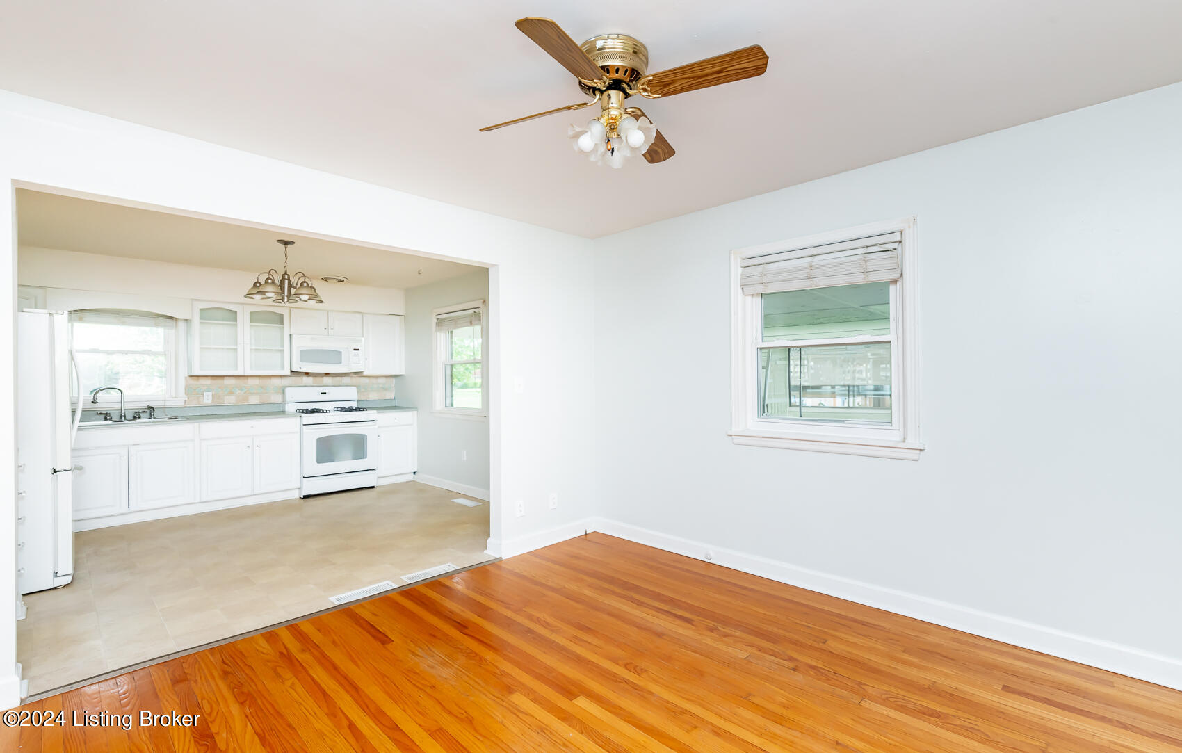 9010 Fern Creek Rd