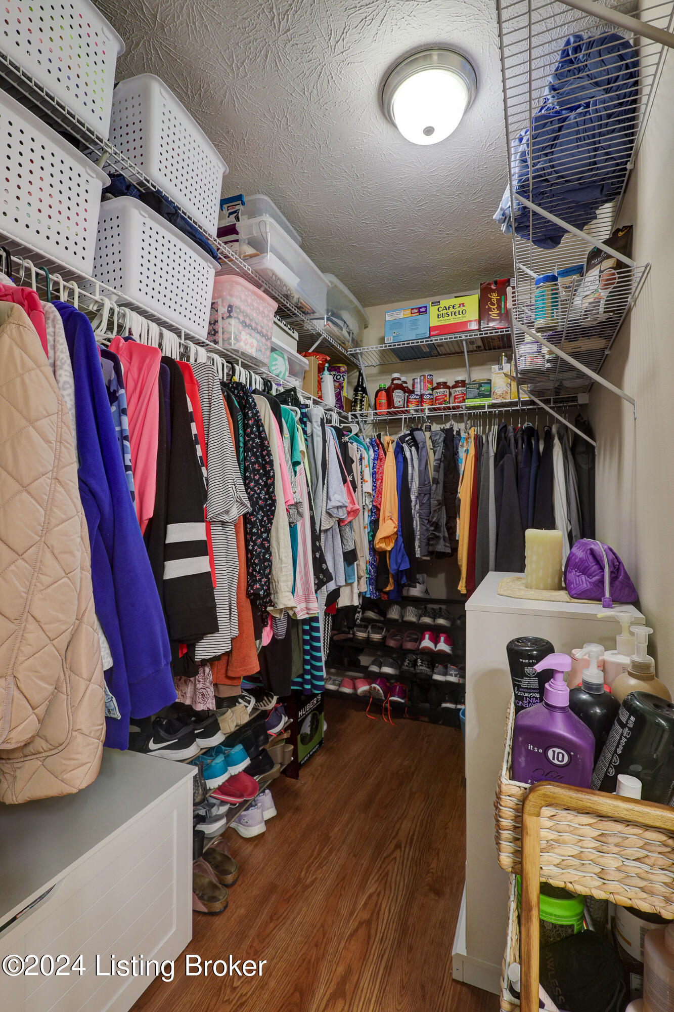 503 Villa Ln