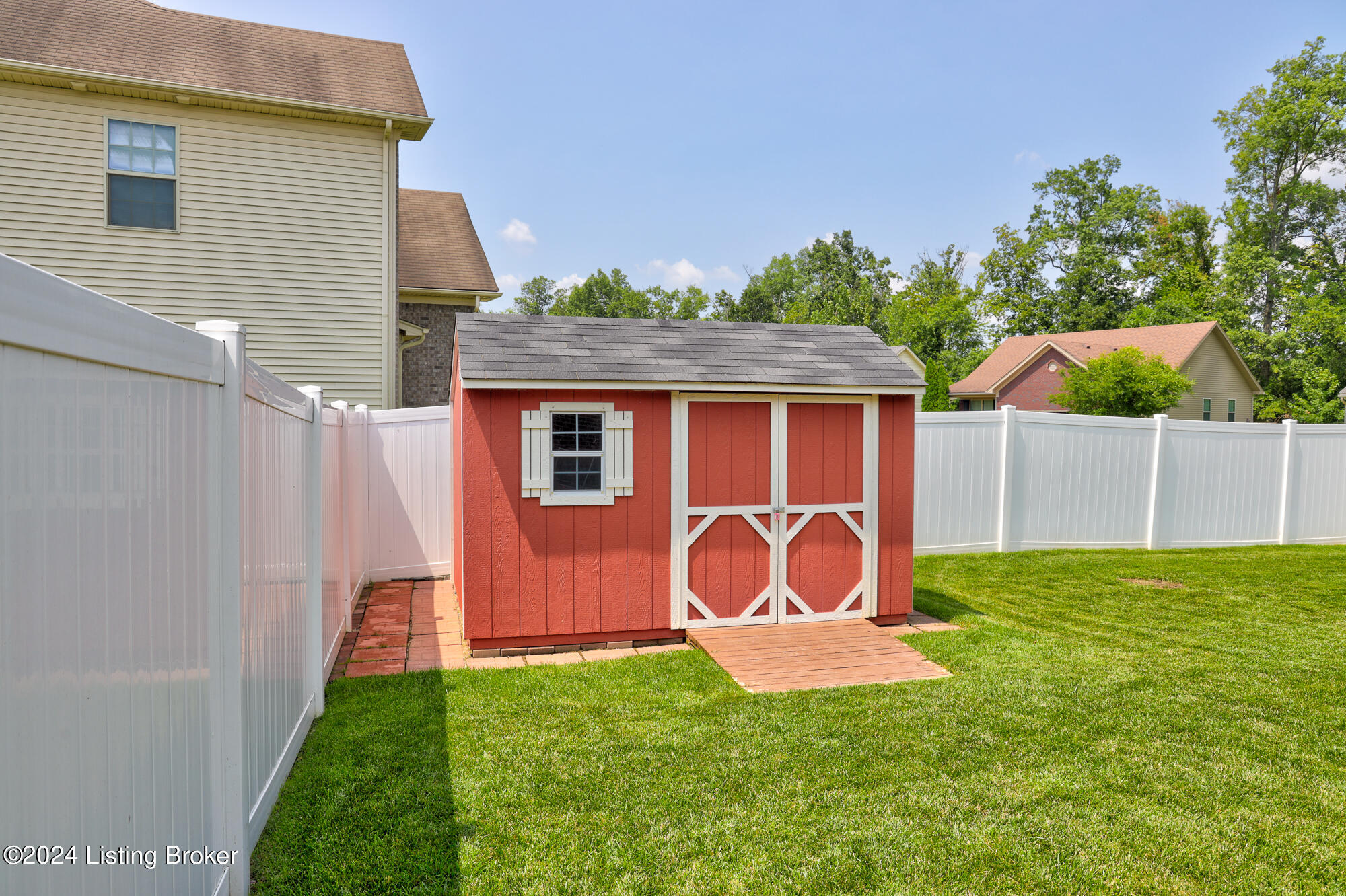 503 Villa Ln