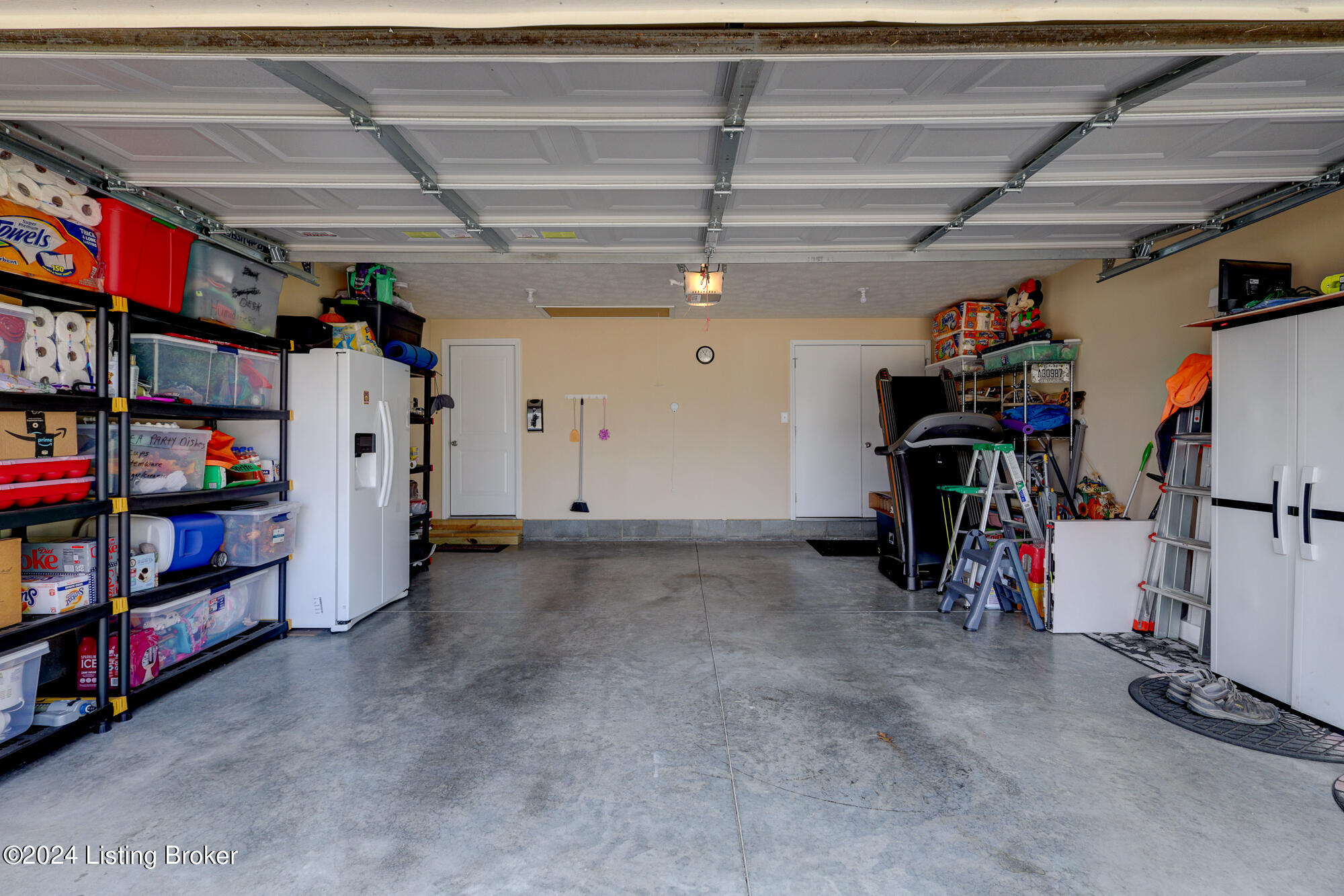 503 Villa Ln