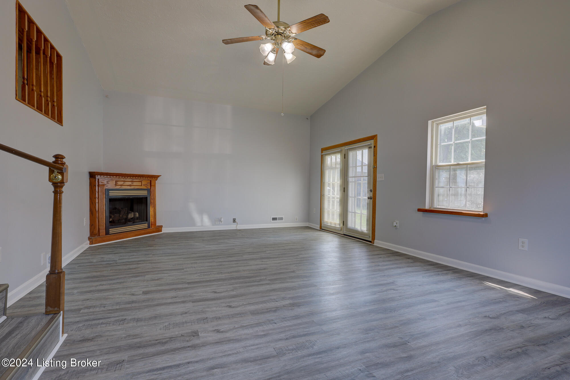6114 Kirkwood Ct