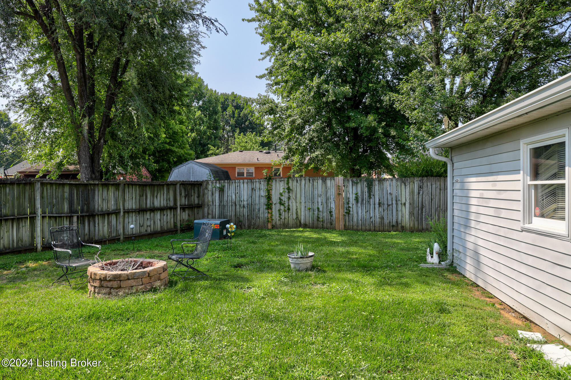 6114 Kirkwood Ct