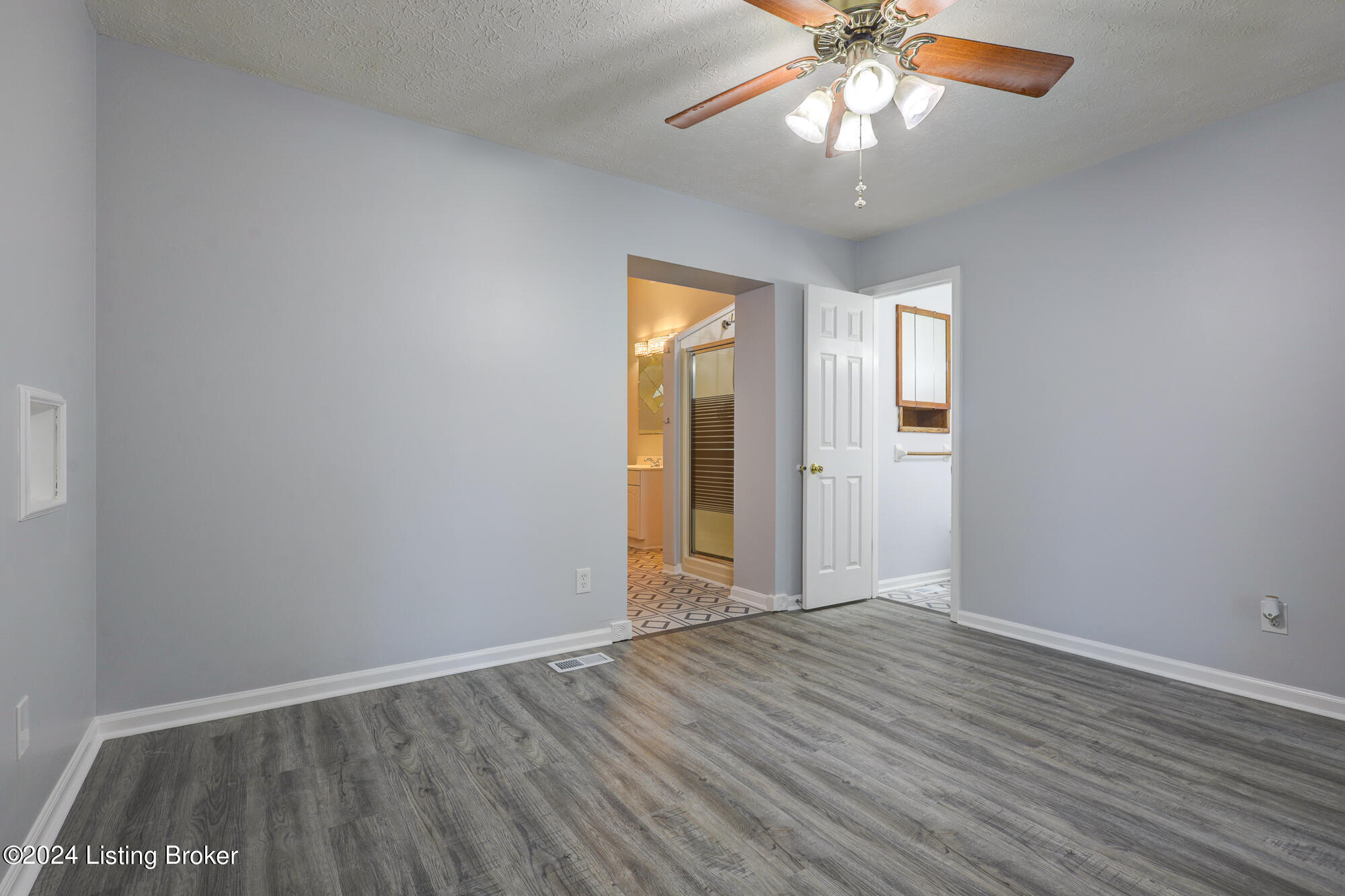 6114 Kirkwood Ct