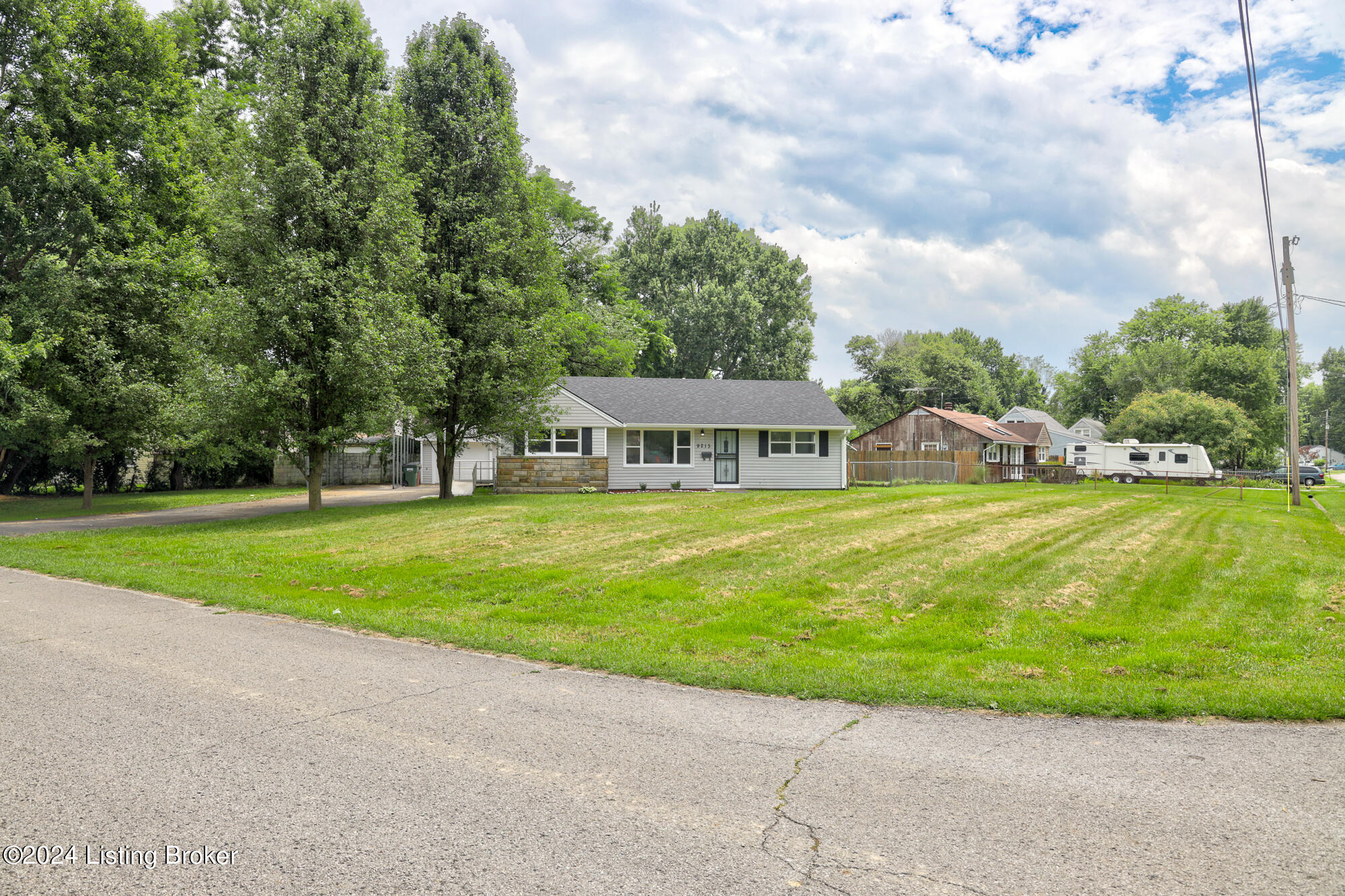 9213 Cornflower Rd