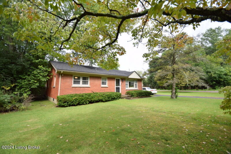 7402 Michael Dr