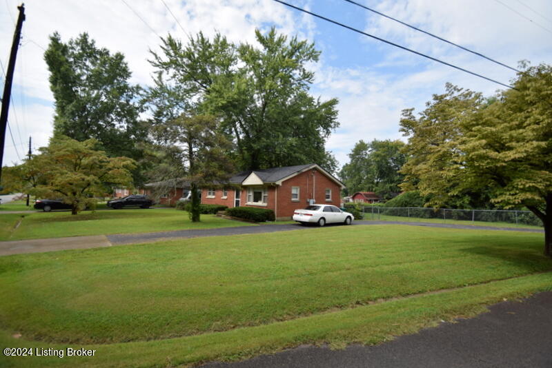 7402 Michael Dr