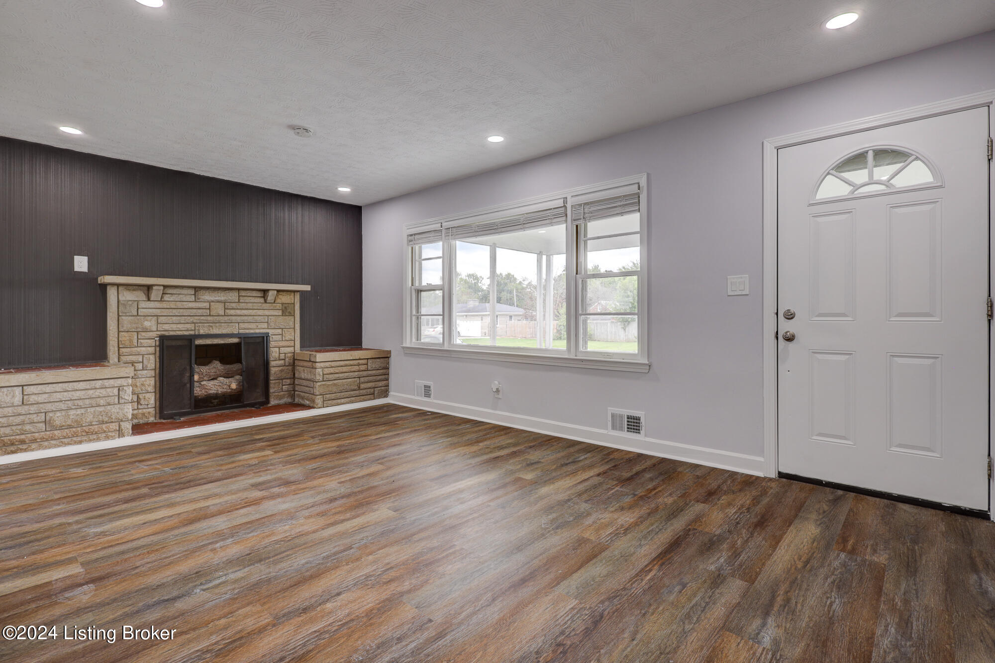 5903 Jessamine Ln