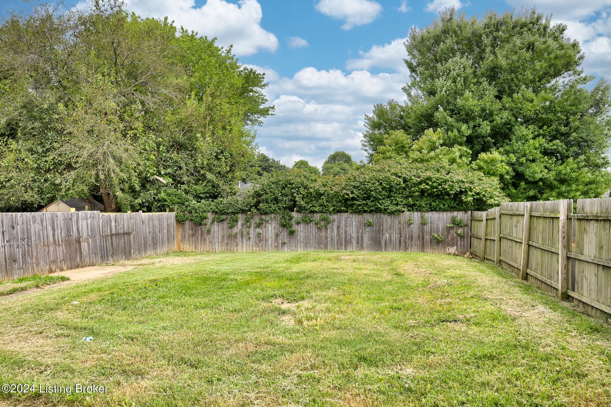 5903 Jessamine Ln