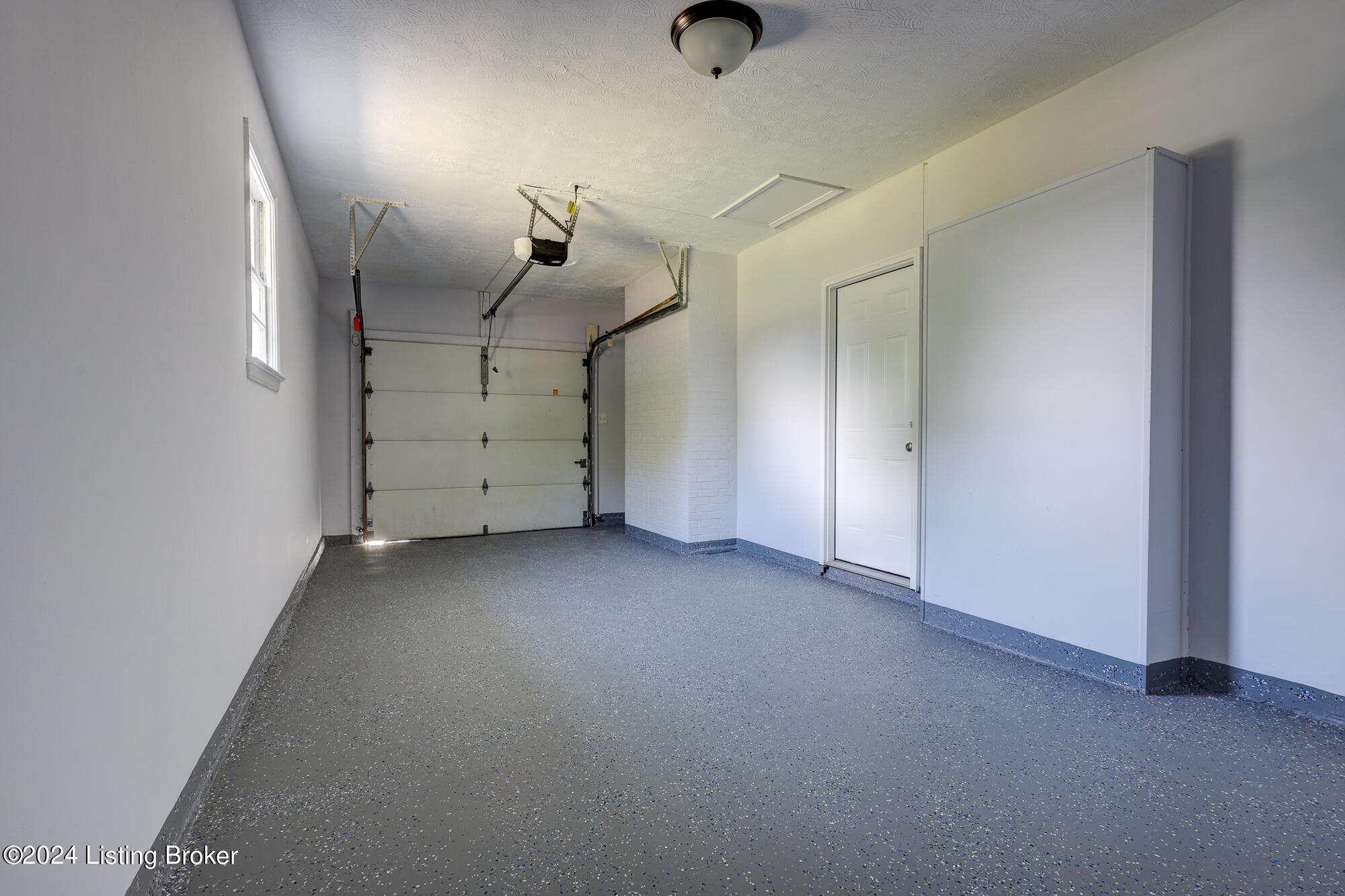 5903 Jessamine Ln