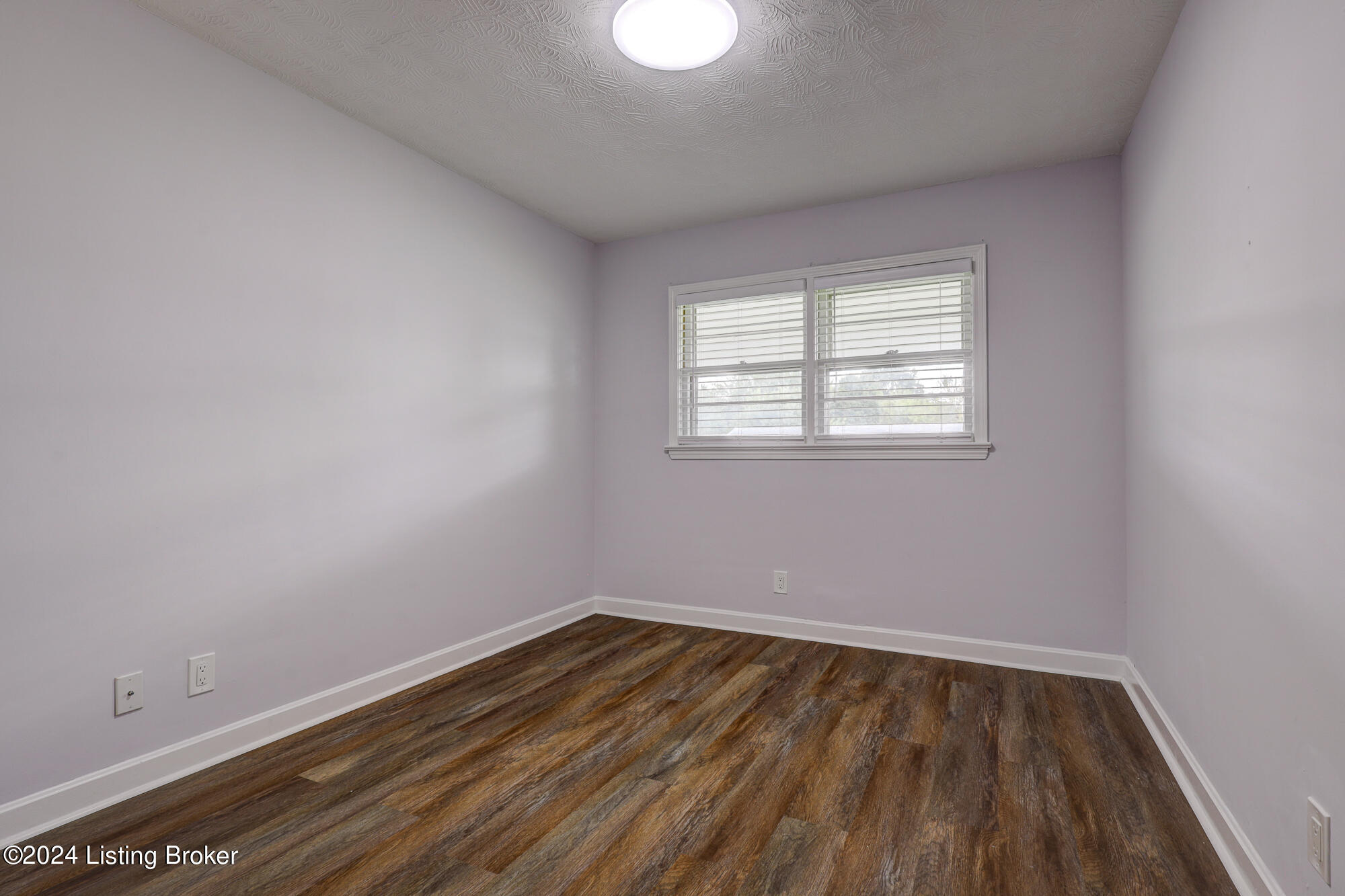 5903 Jessamine Ln